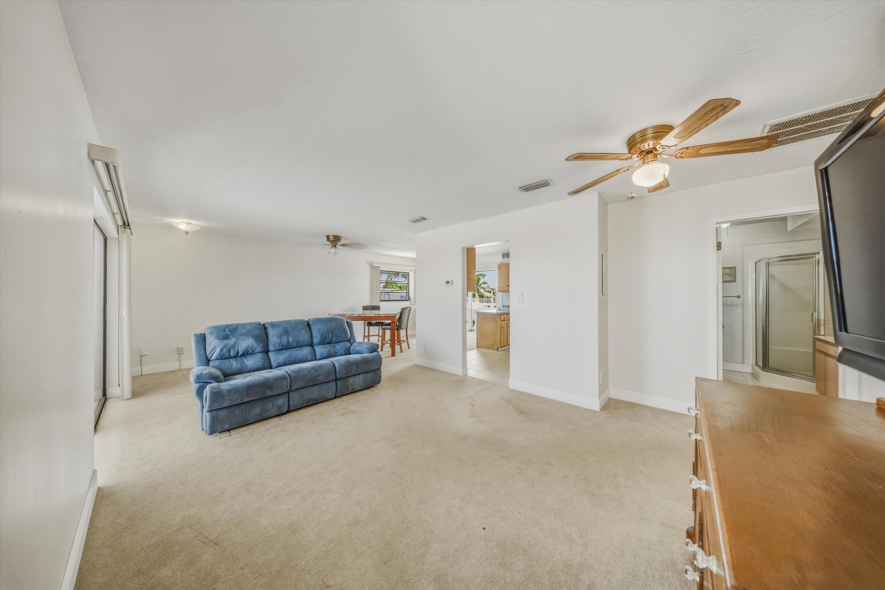 324 S Airport Drive