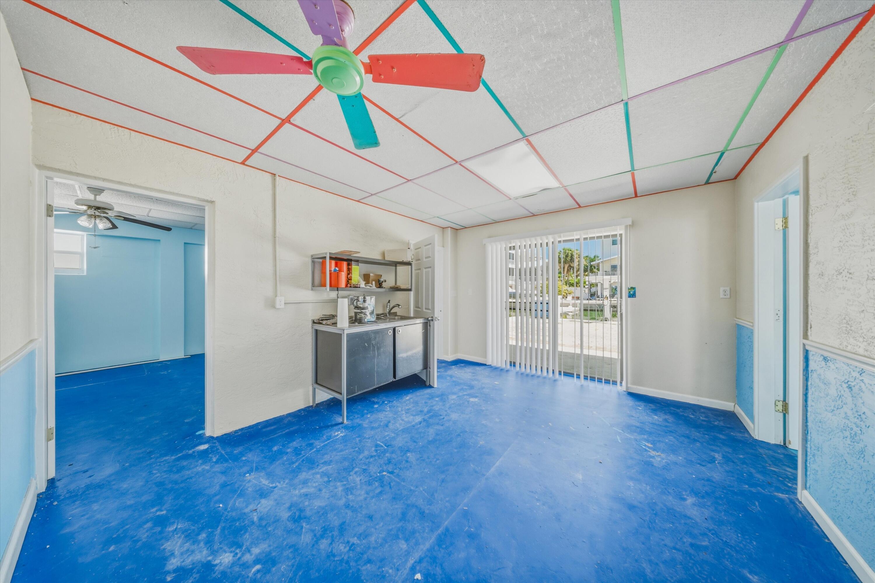 324 S Airport Drive