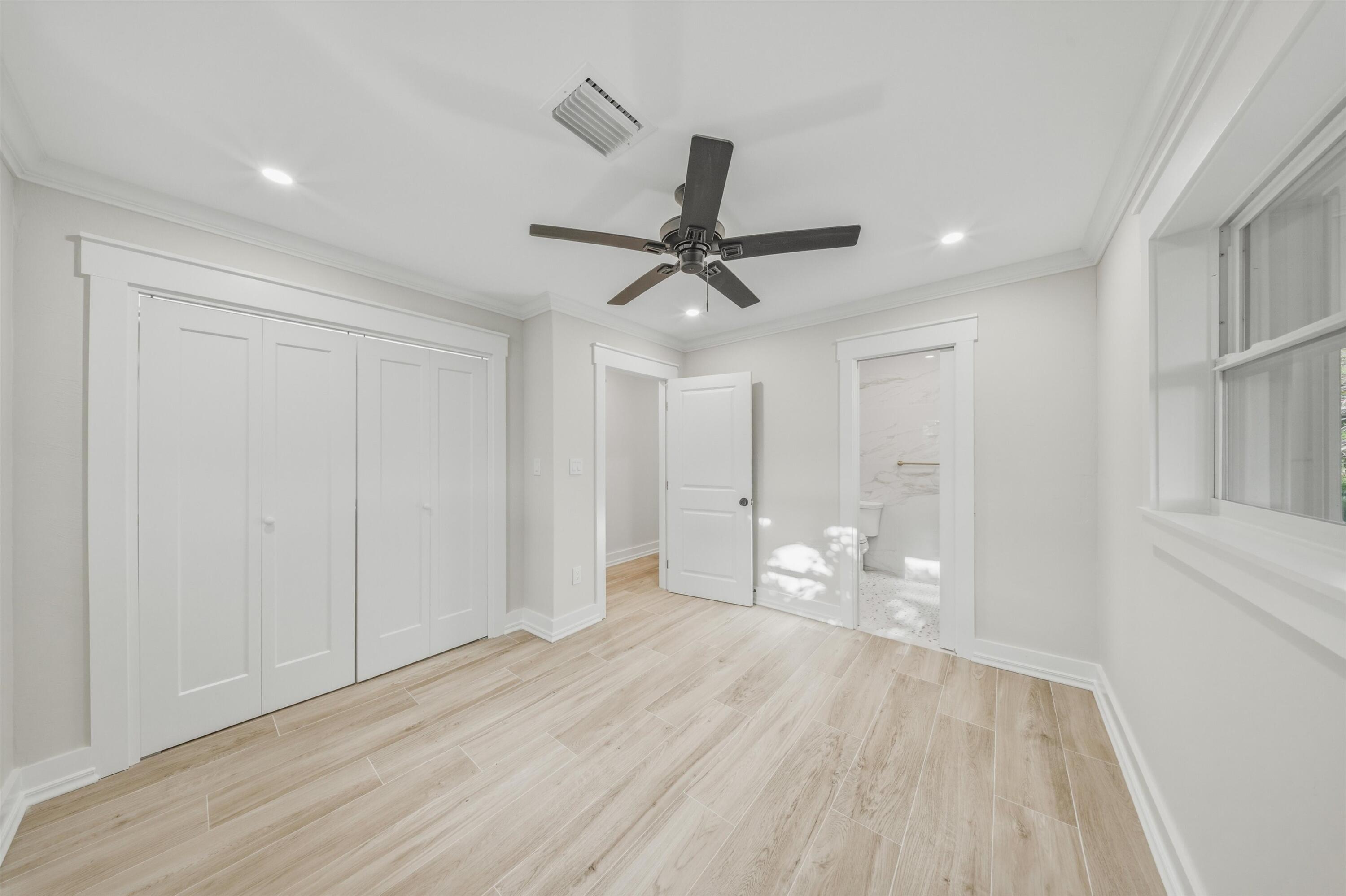 123 Venetian Way