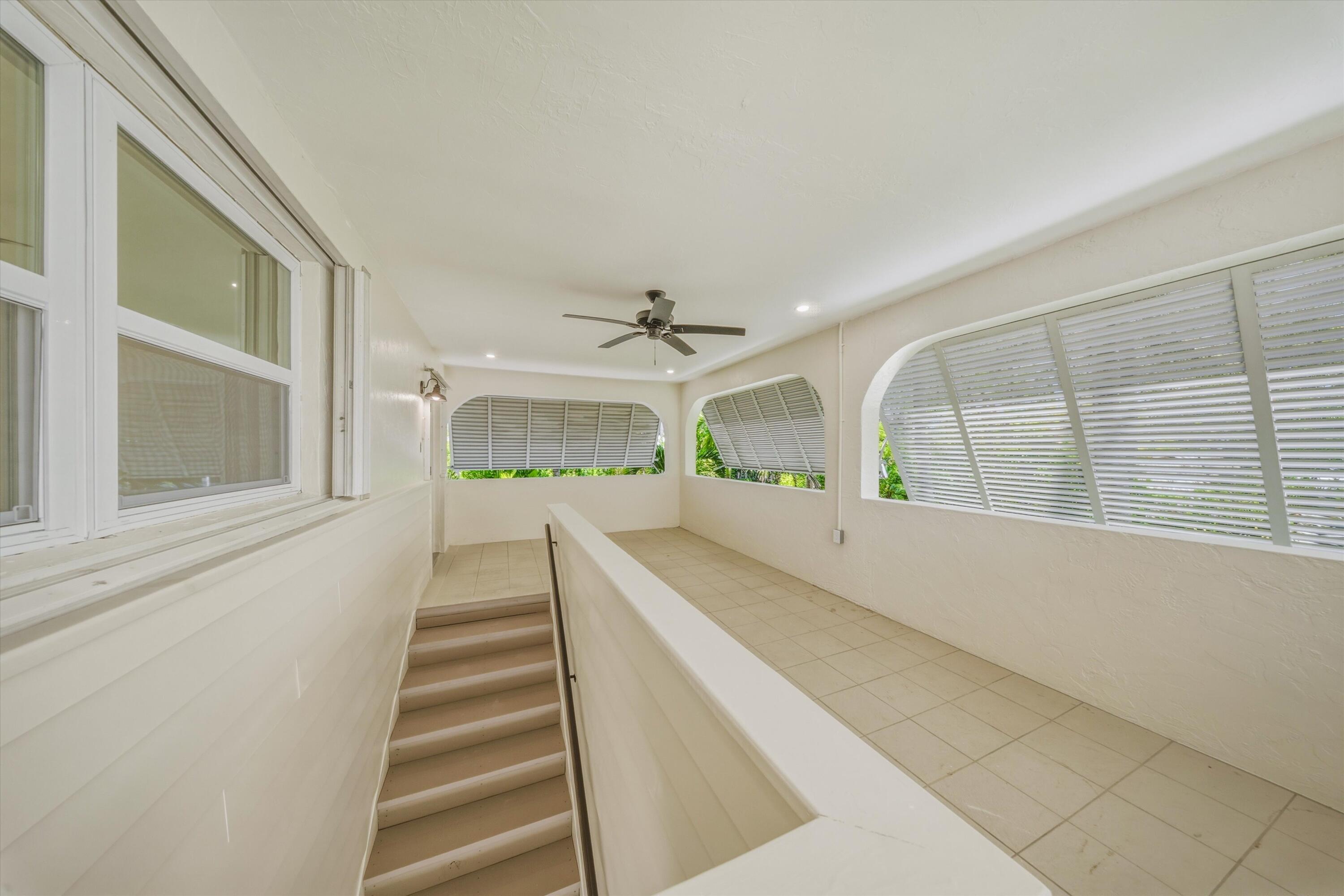 123 Venetian Way
