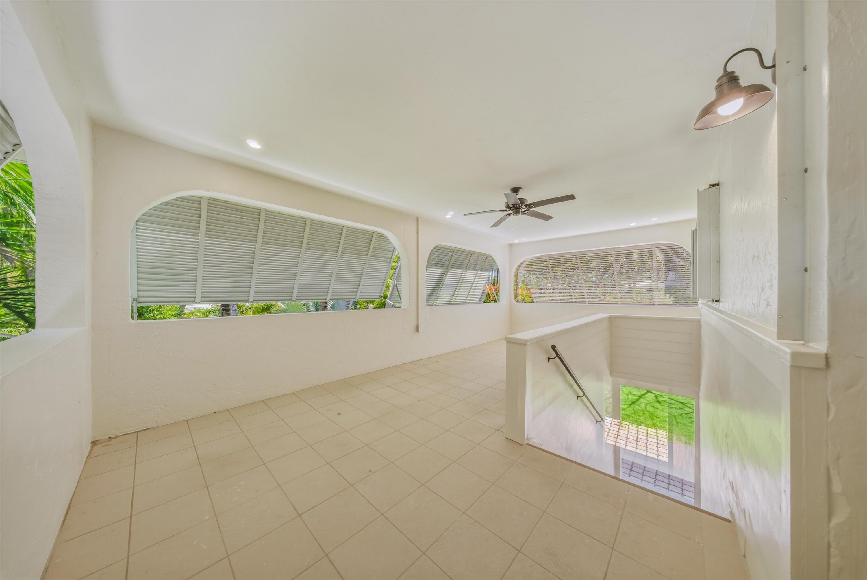123 Venetian Way