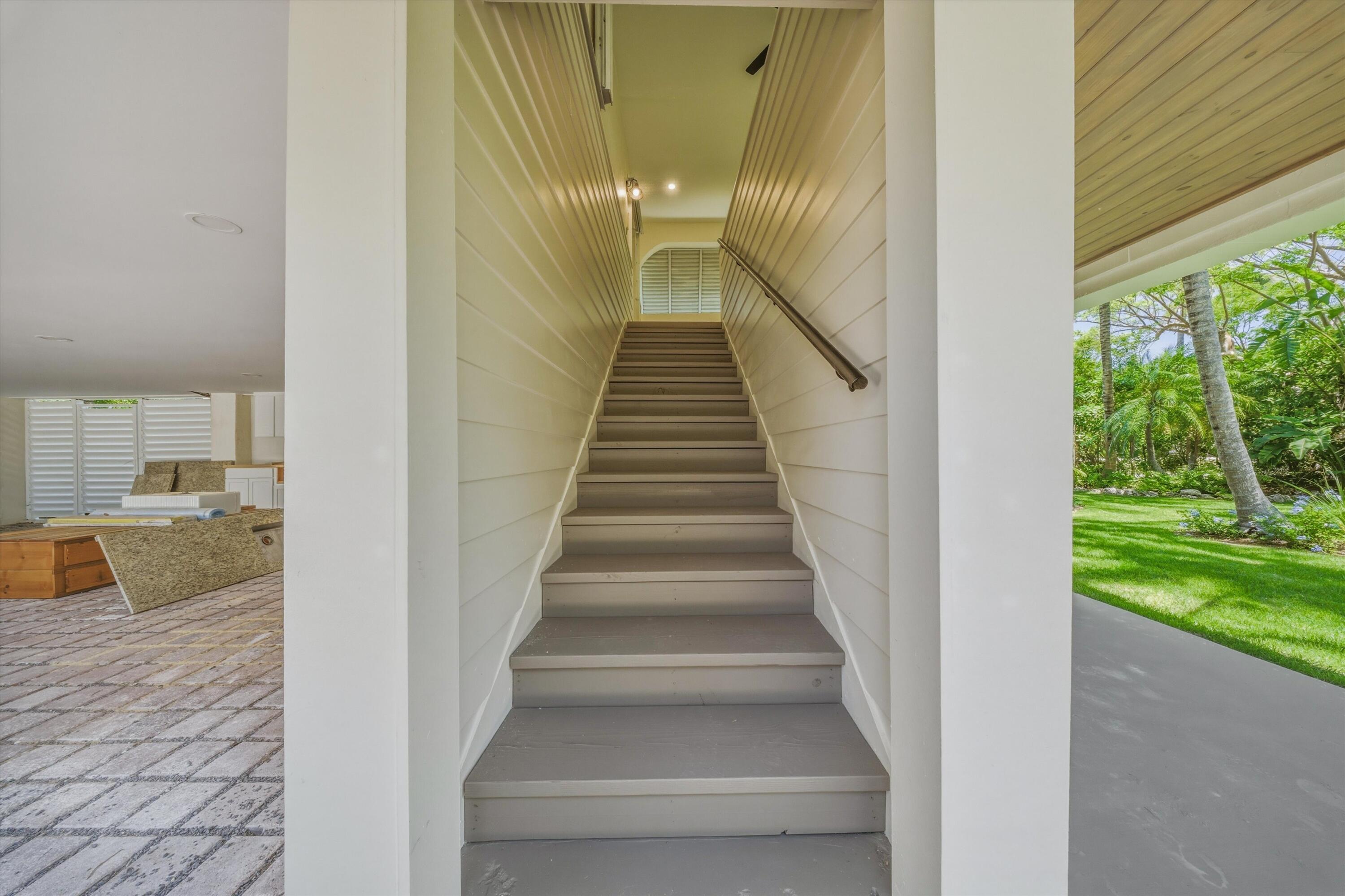 123 Venetian Way