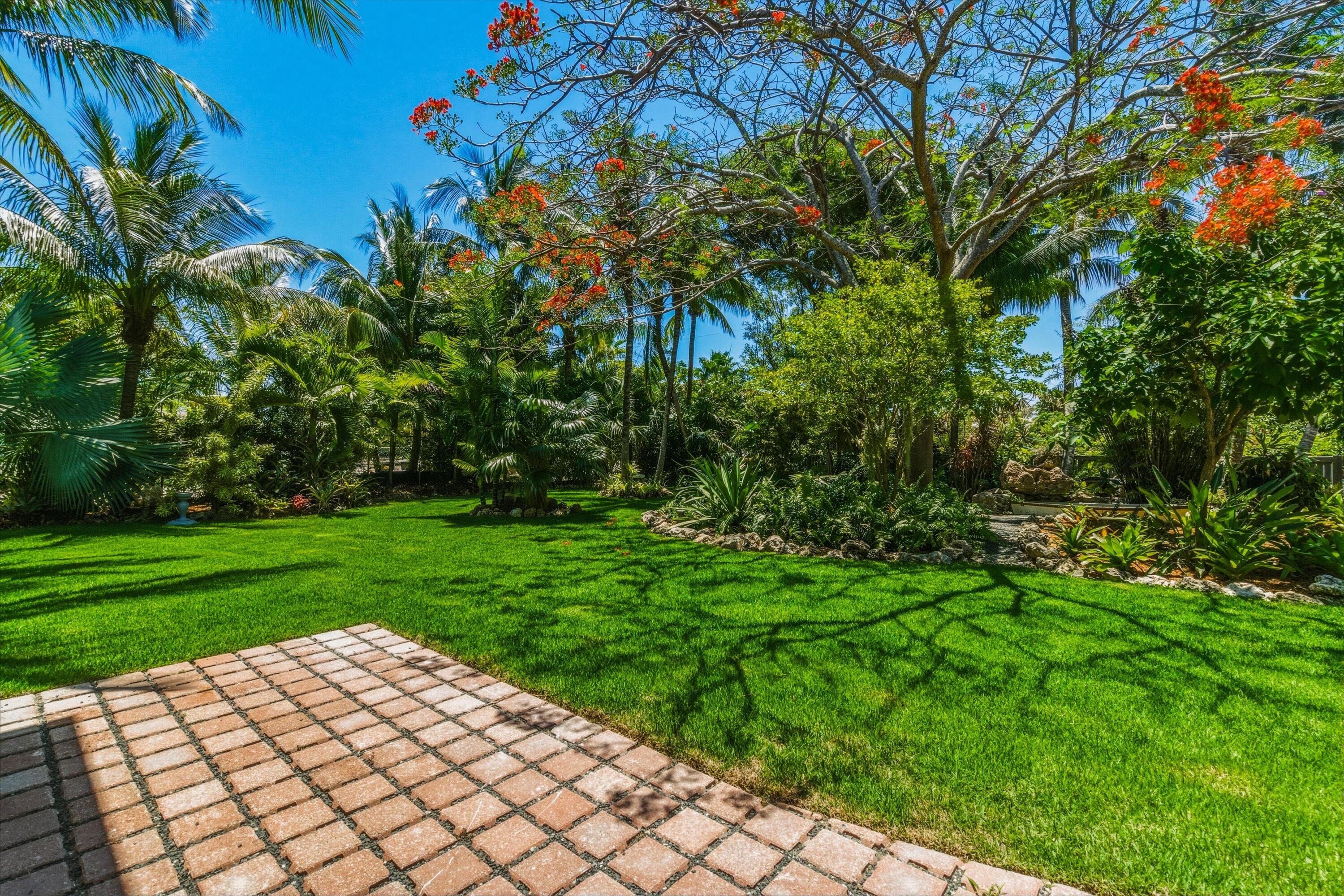 123 Venetian Way
