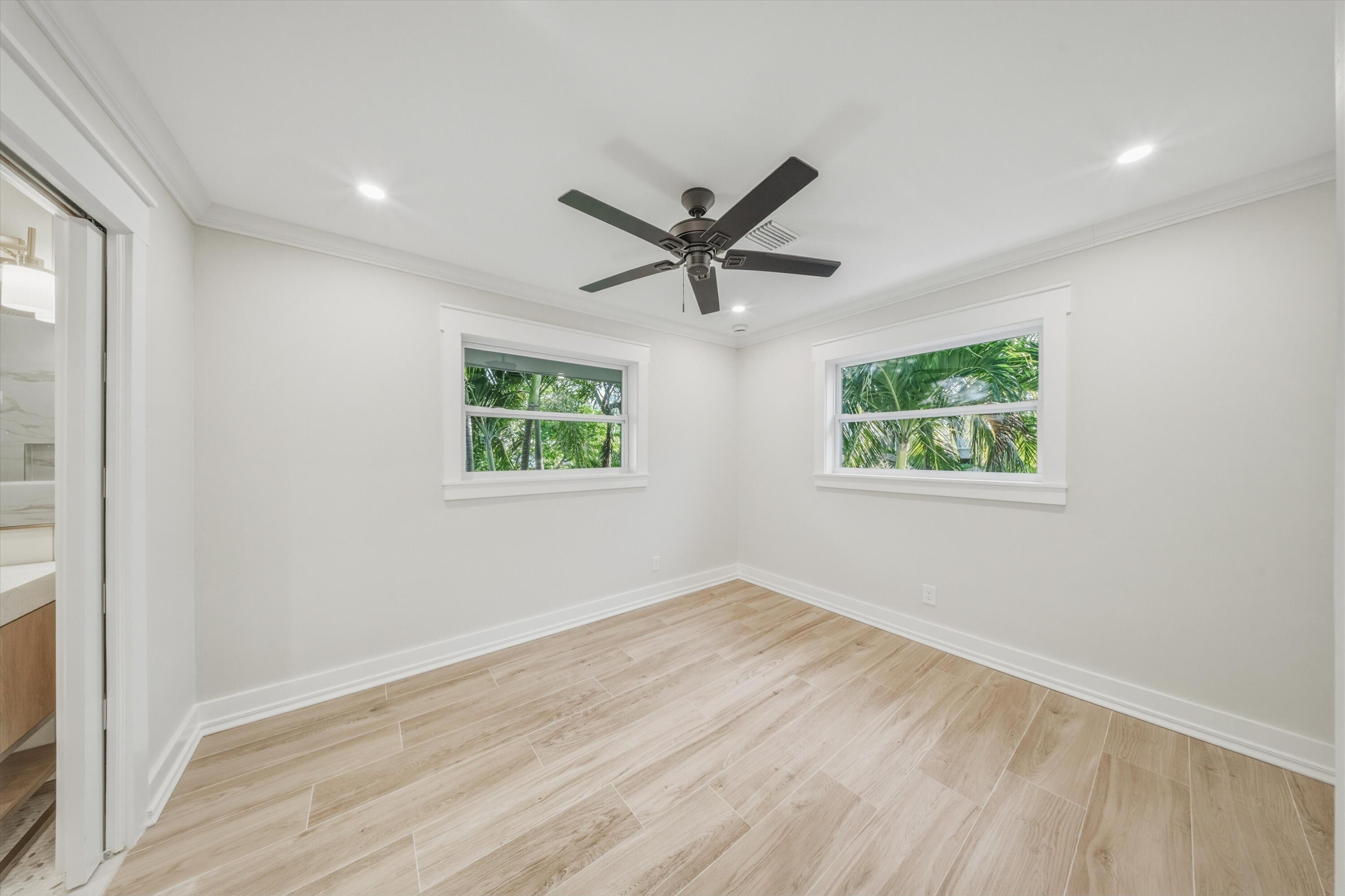 123 Venetian Way