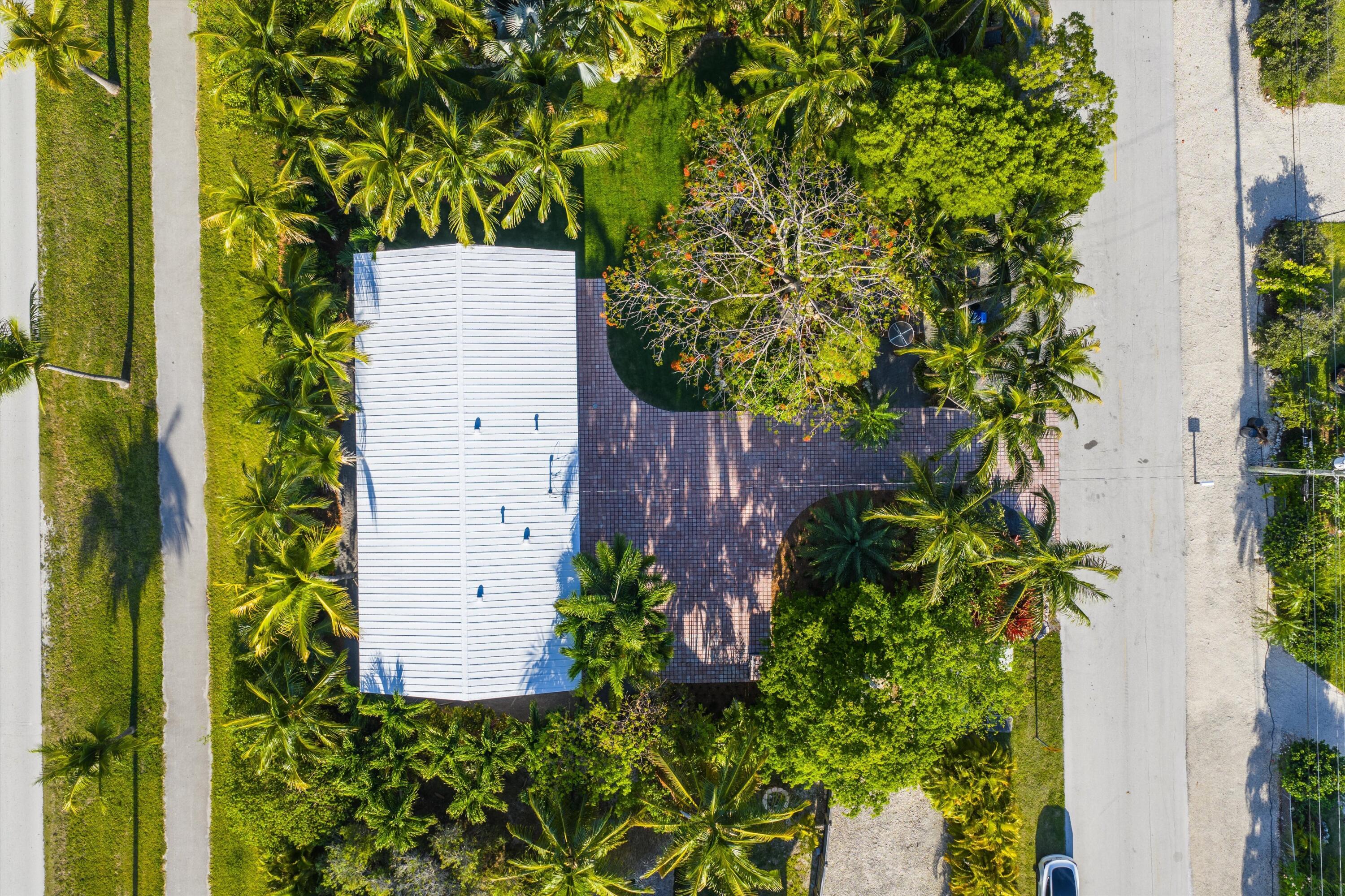 123 Venetian Way