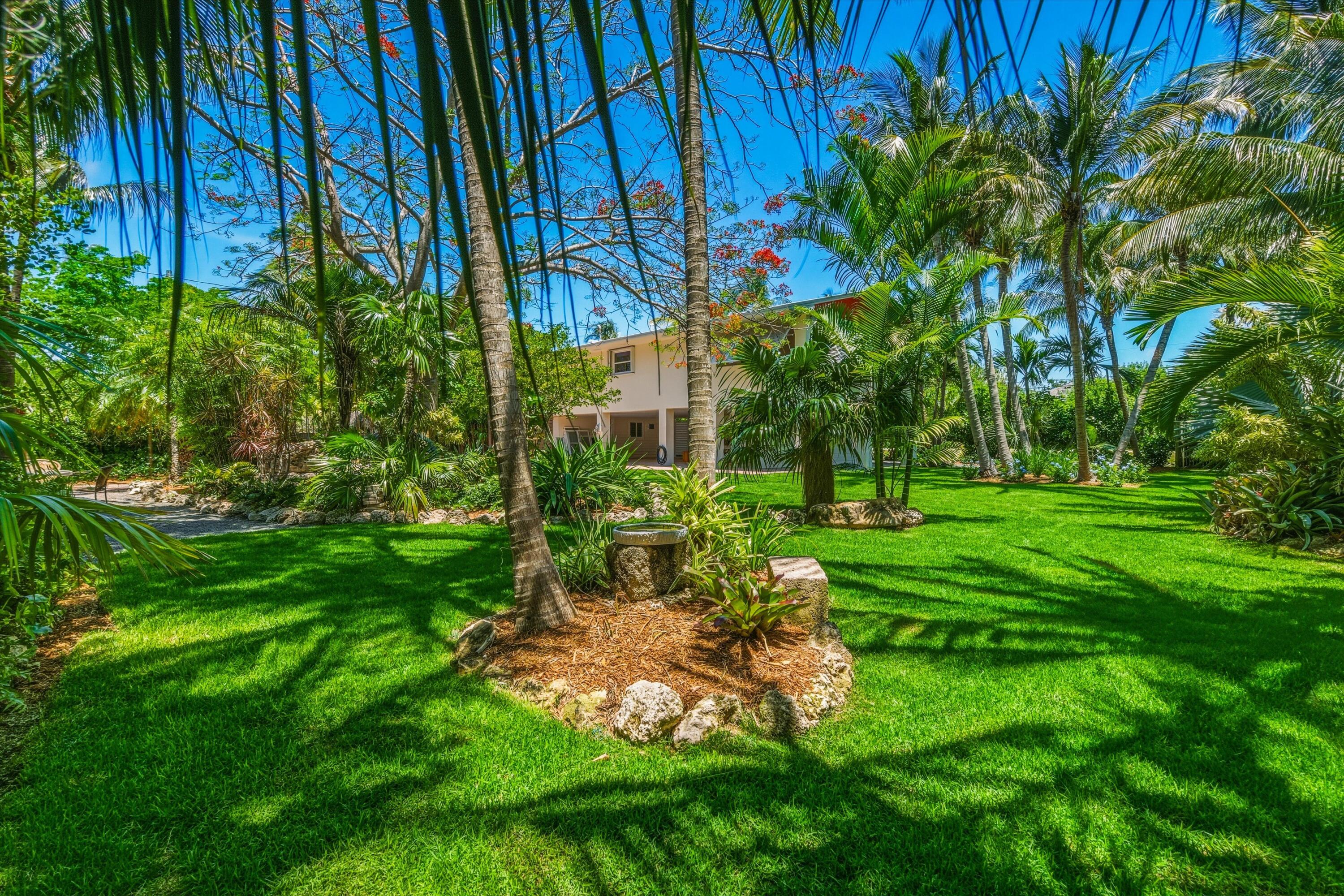 123 Venetian Way