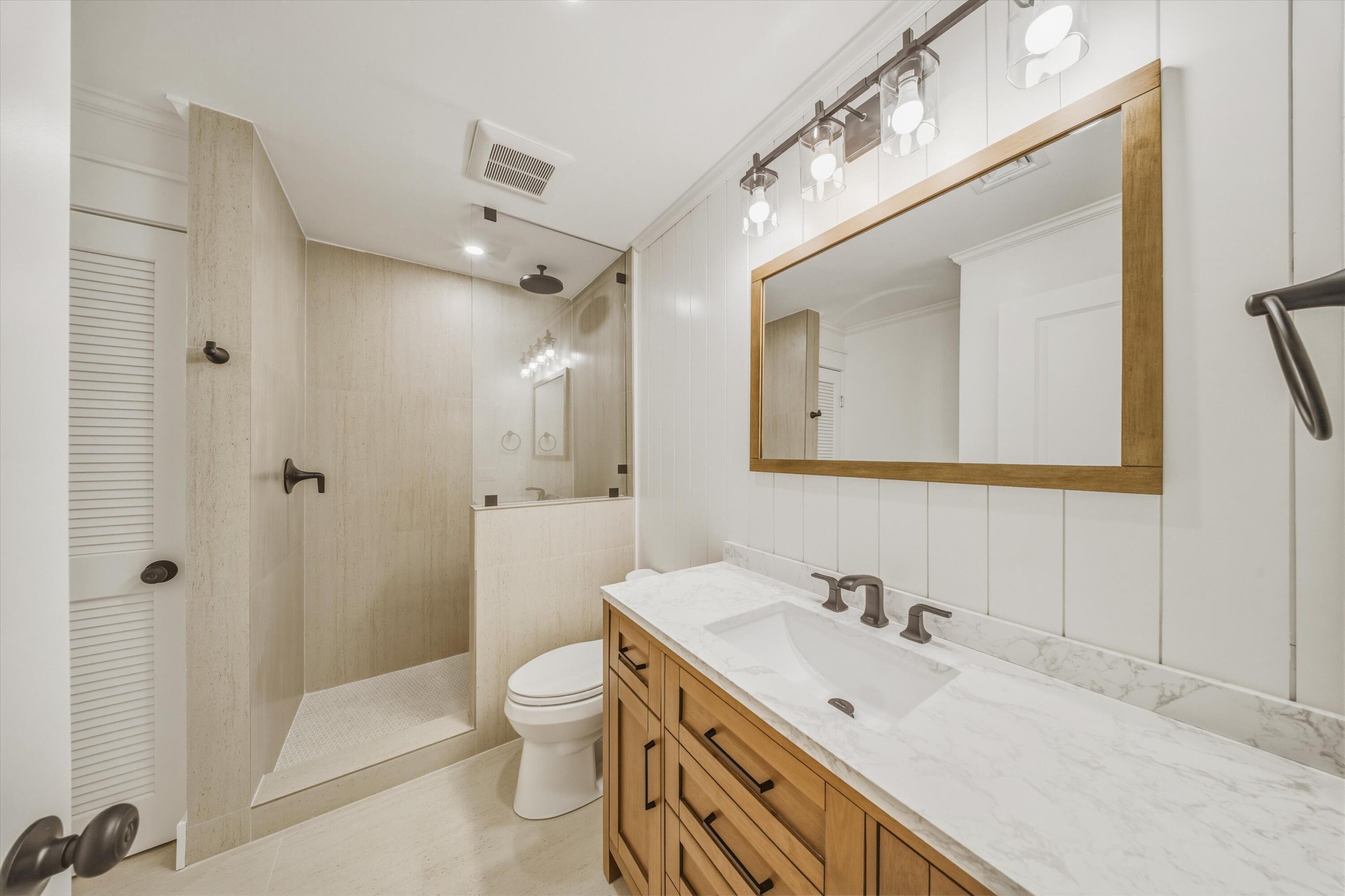 123 Venetian Way