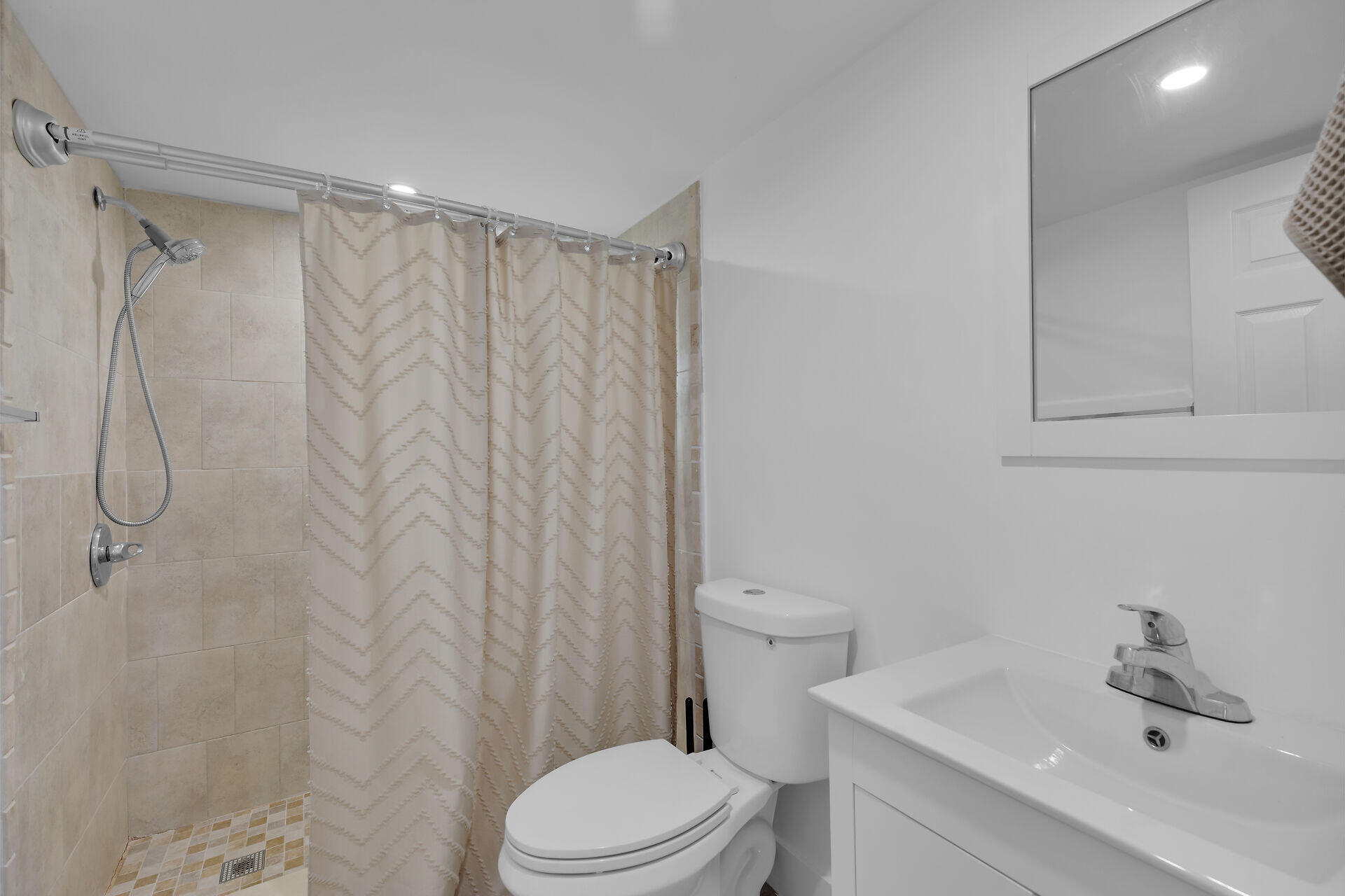 1503 Aqueduct Lane