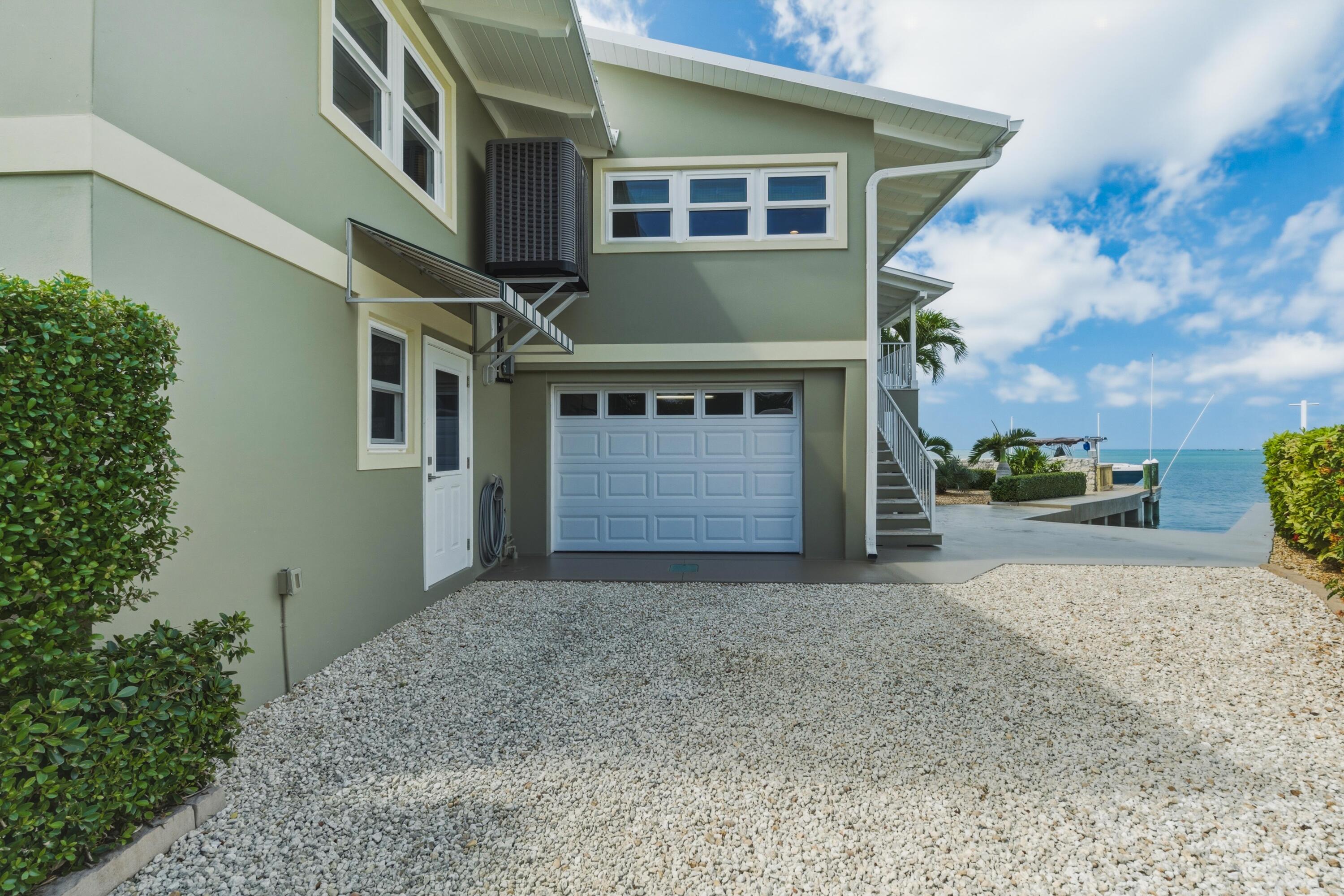 23 Treasure Road