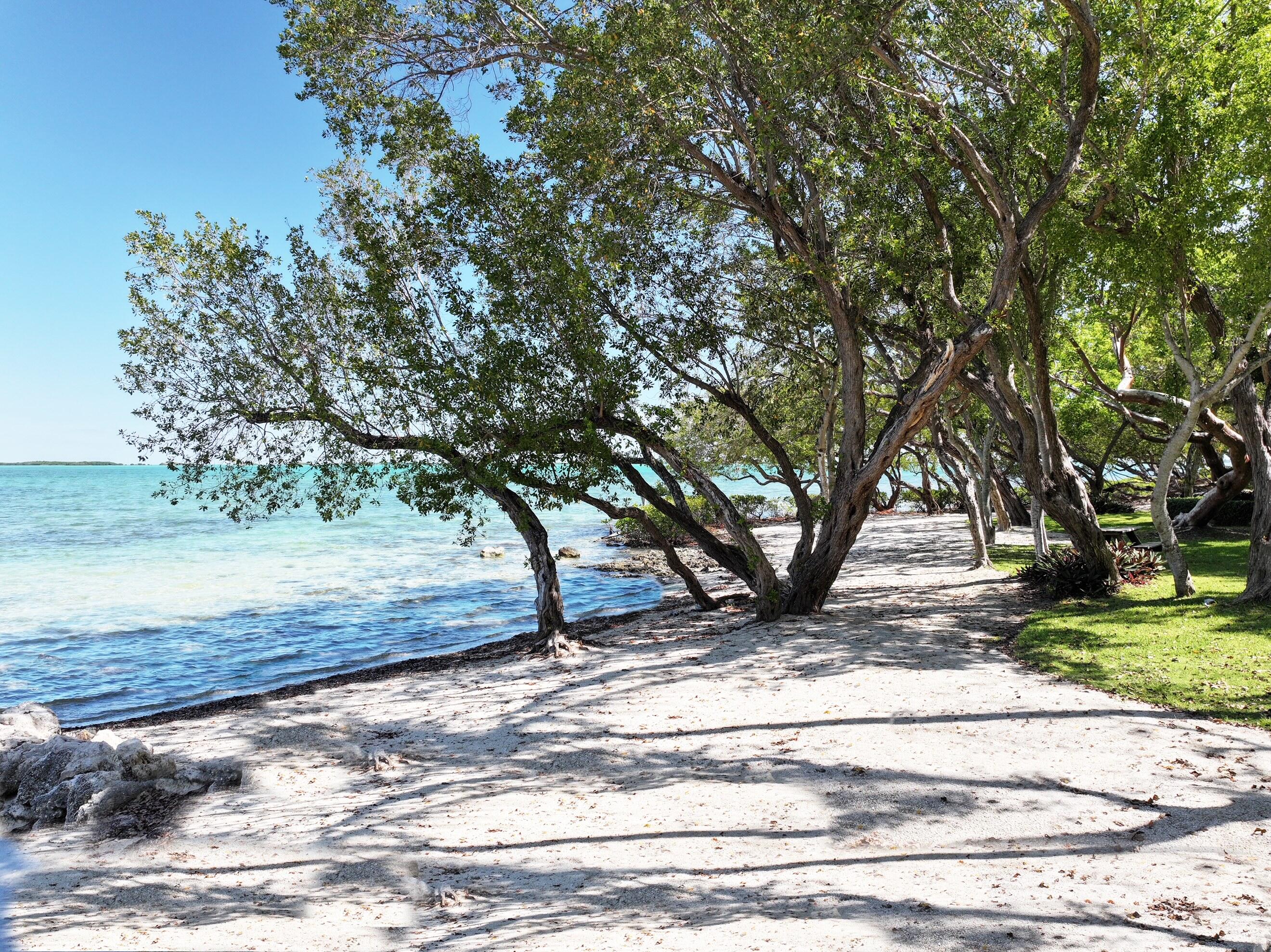 96000 Overseas Highway N4 + Boat Slip