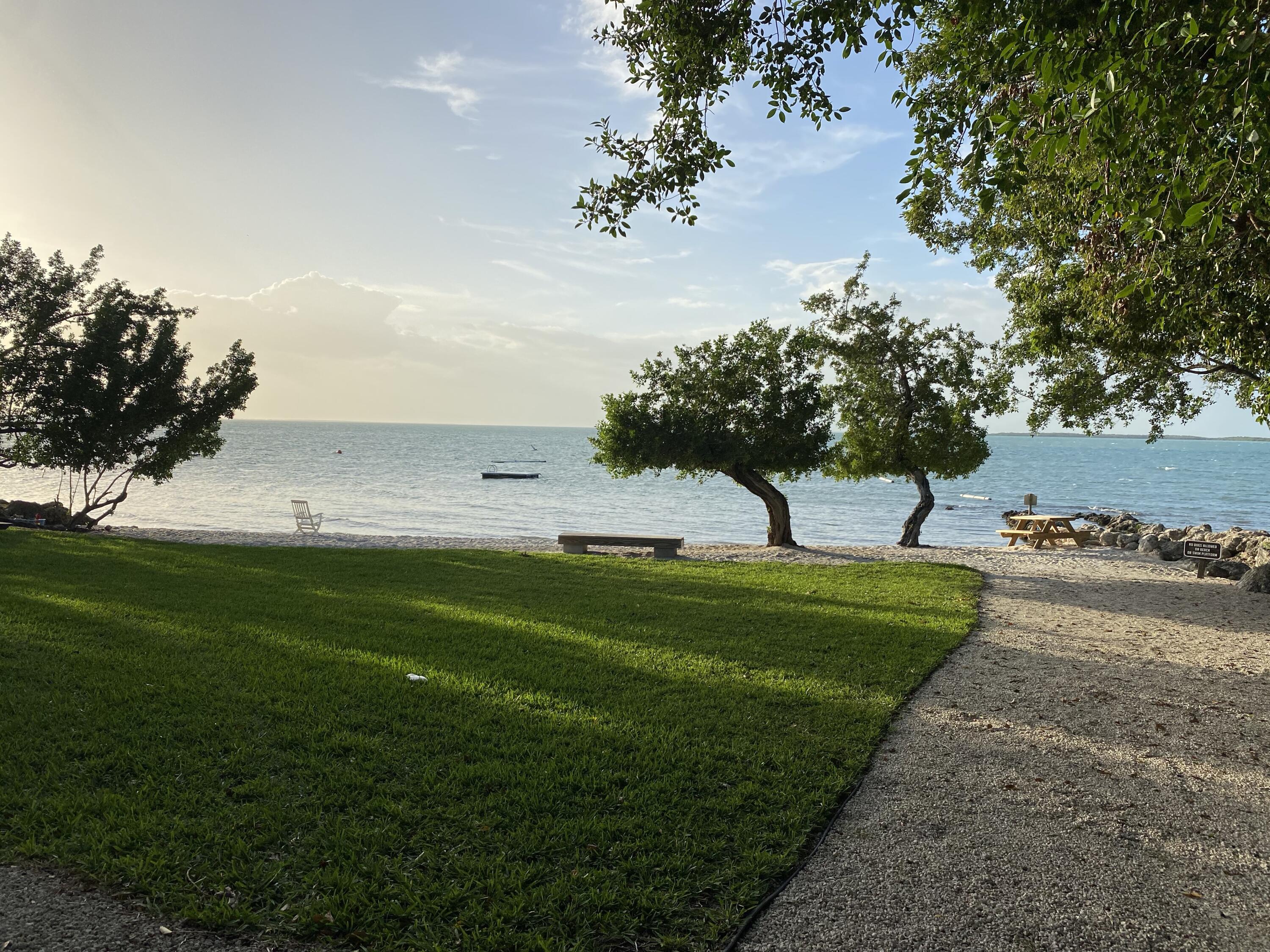 96000 Overseas Highway N4 + Boat Slip