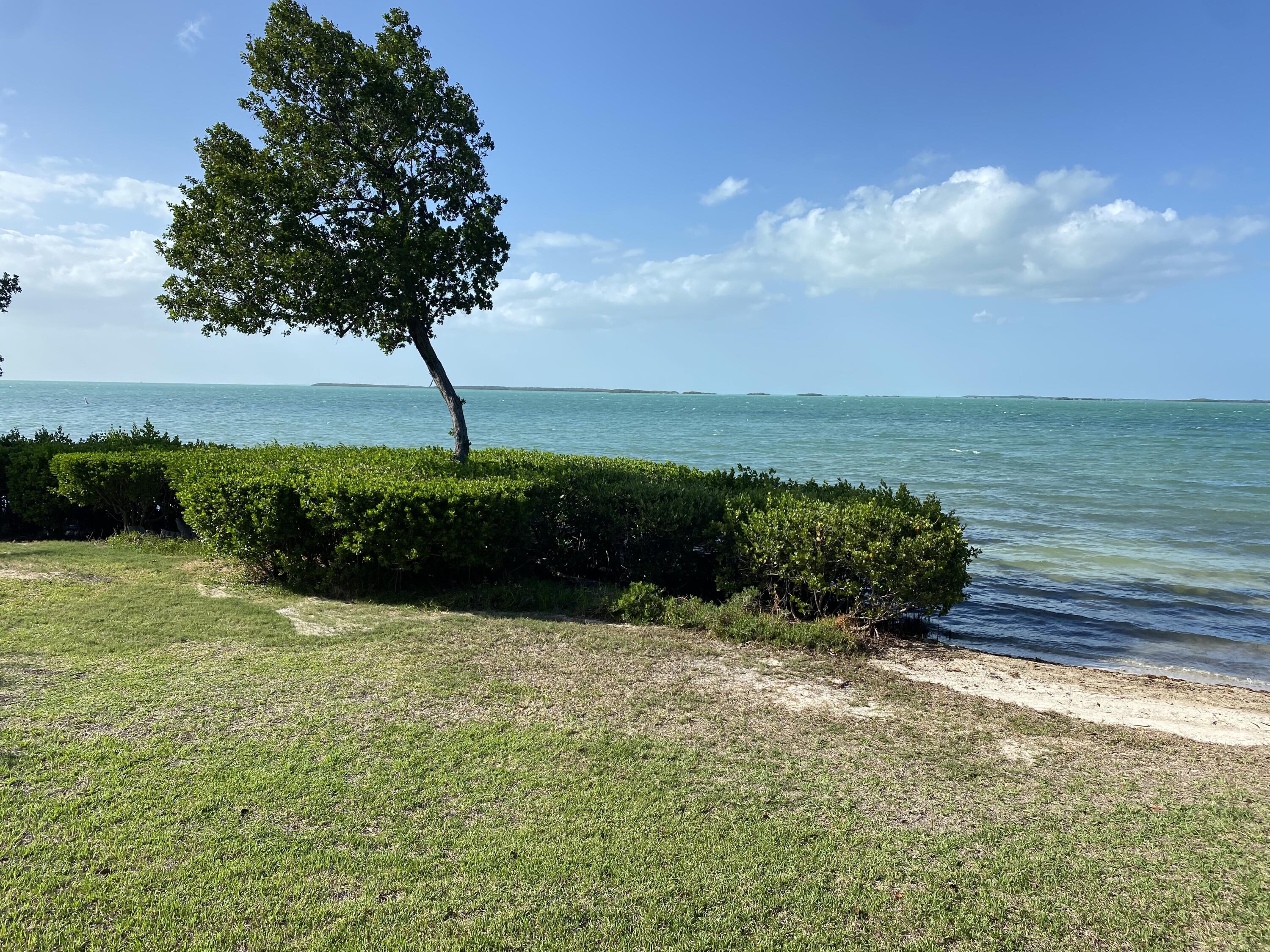 96000 Overseas Highway N4 + Boat Slip