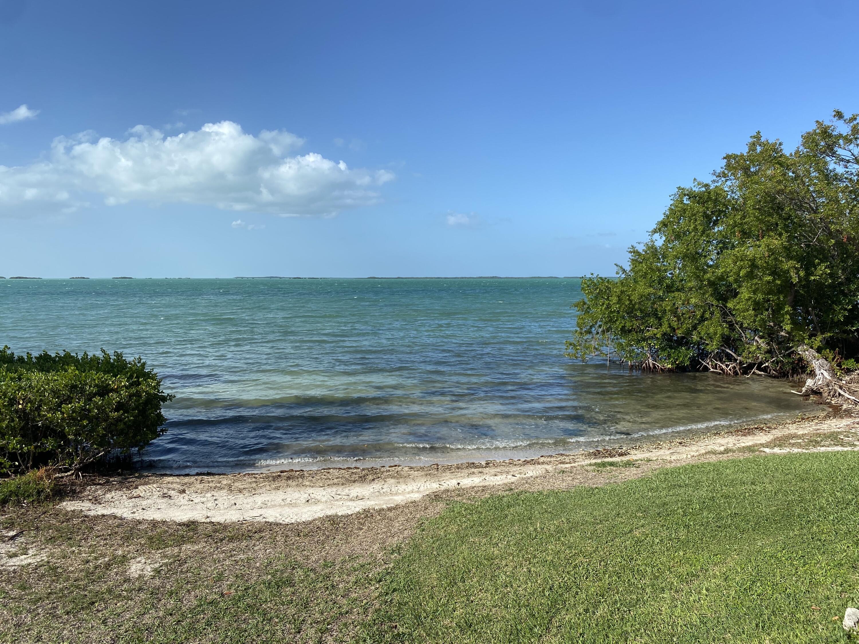 96000 Overseas Highway N4 + Boat Slip