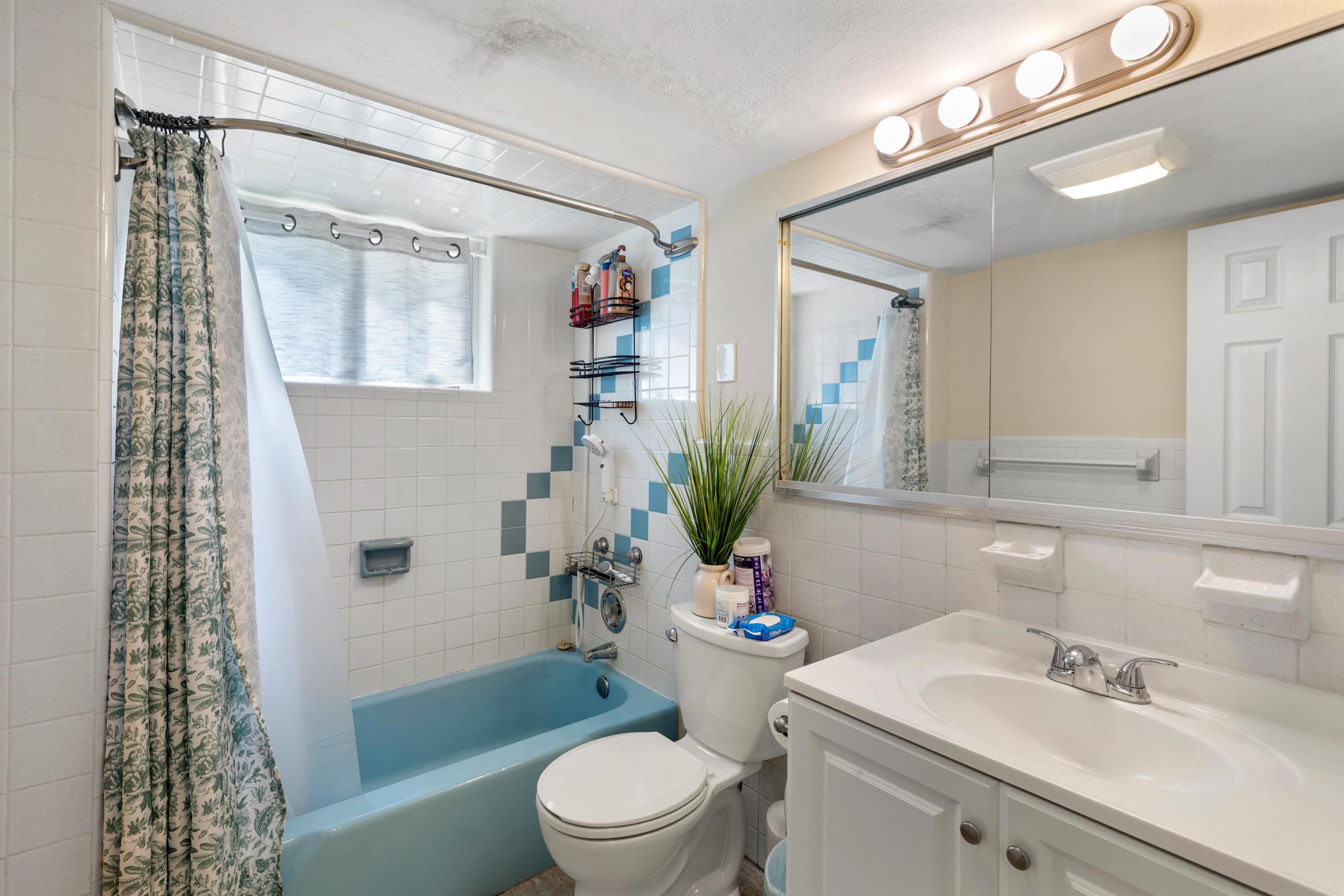 596 W Shore Drive