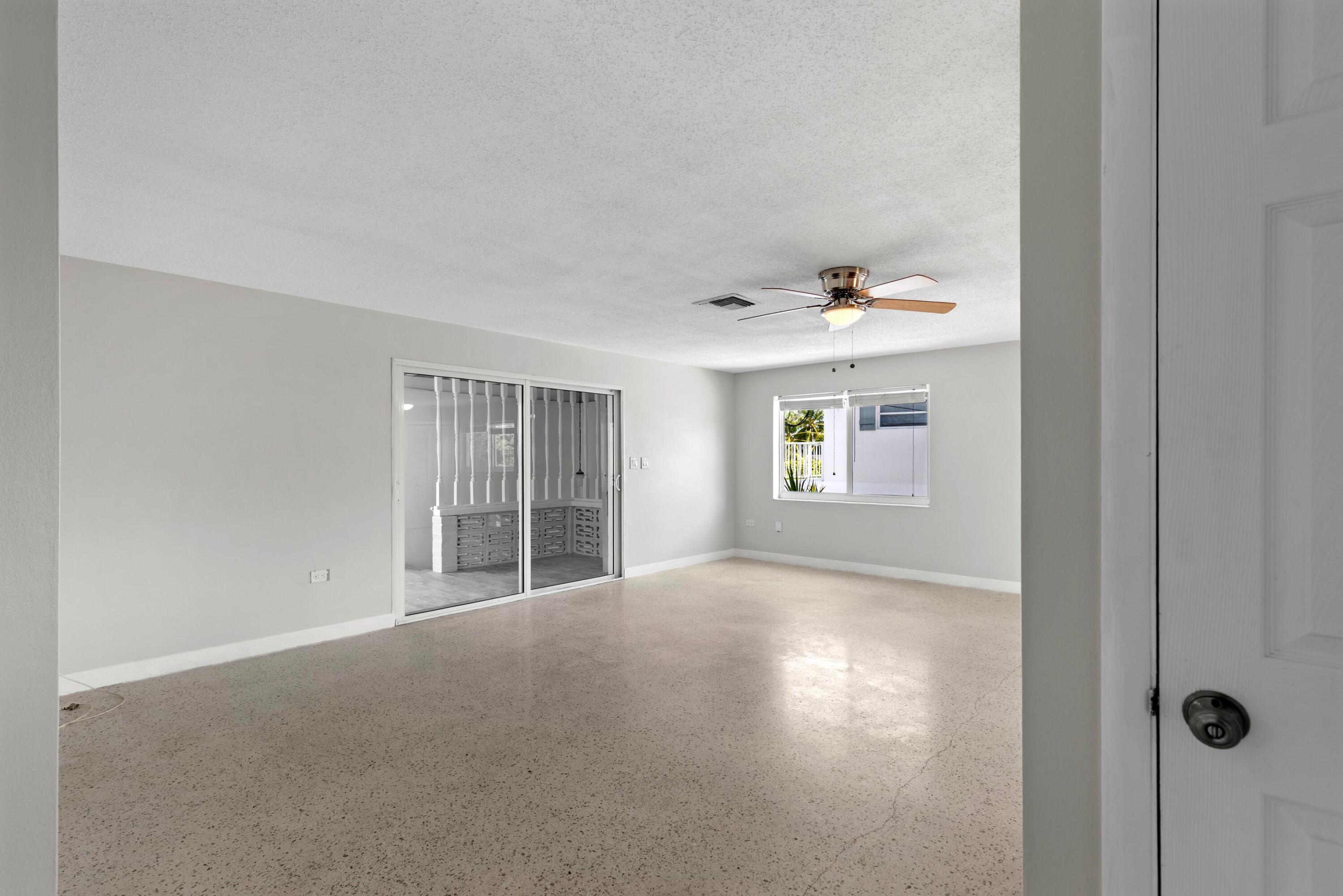 596 W Shore Drive
