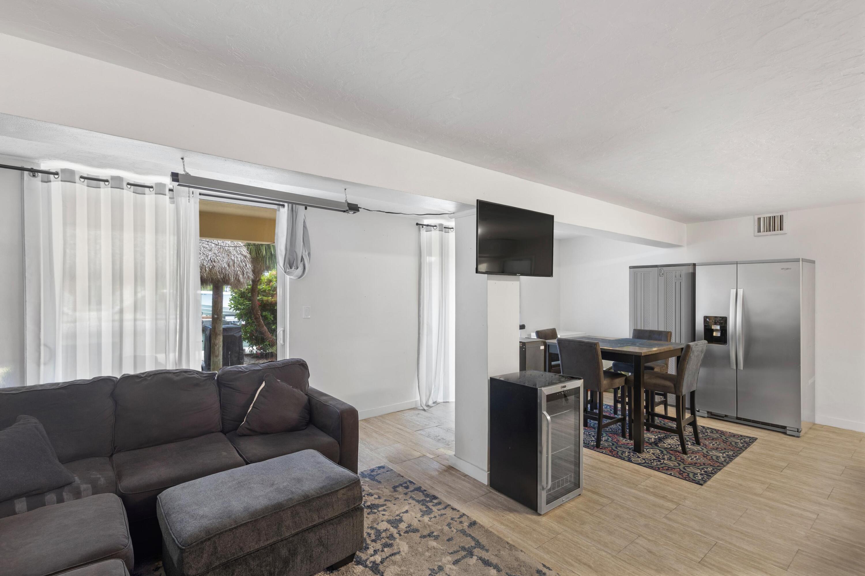 596 W Shore Drive