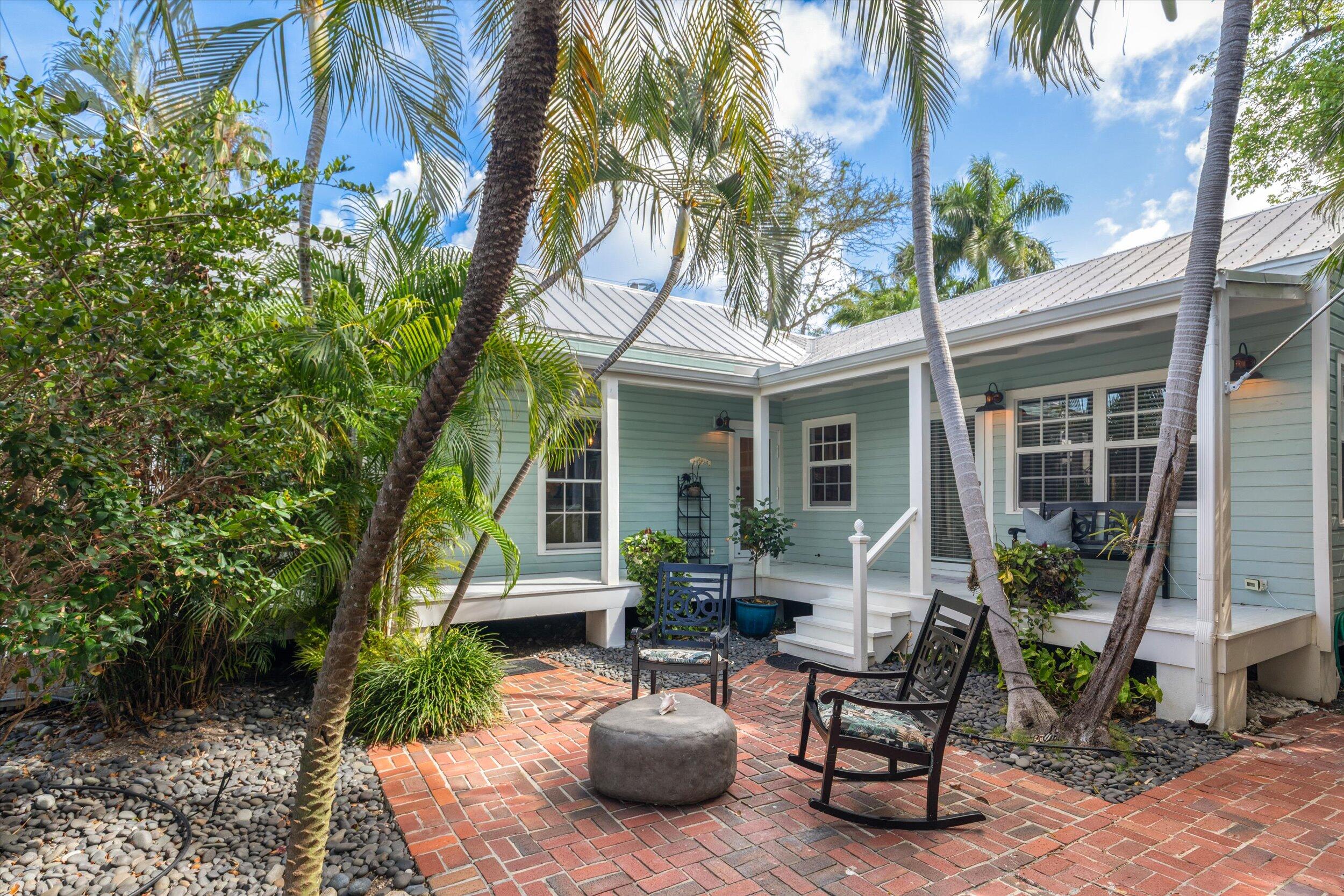 1119 Whitehead Street