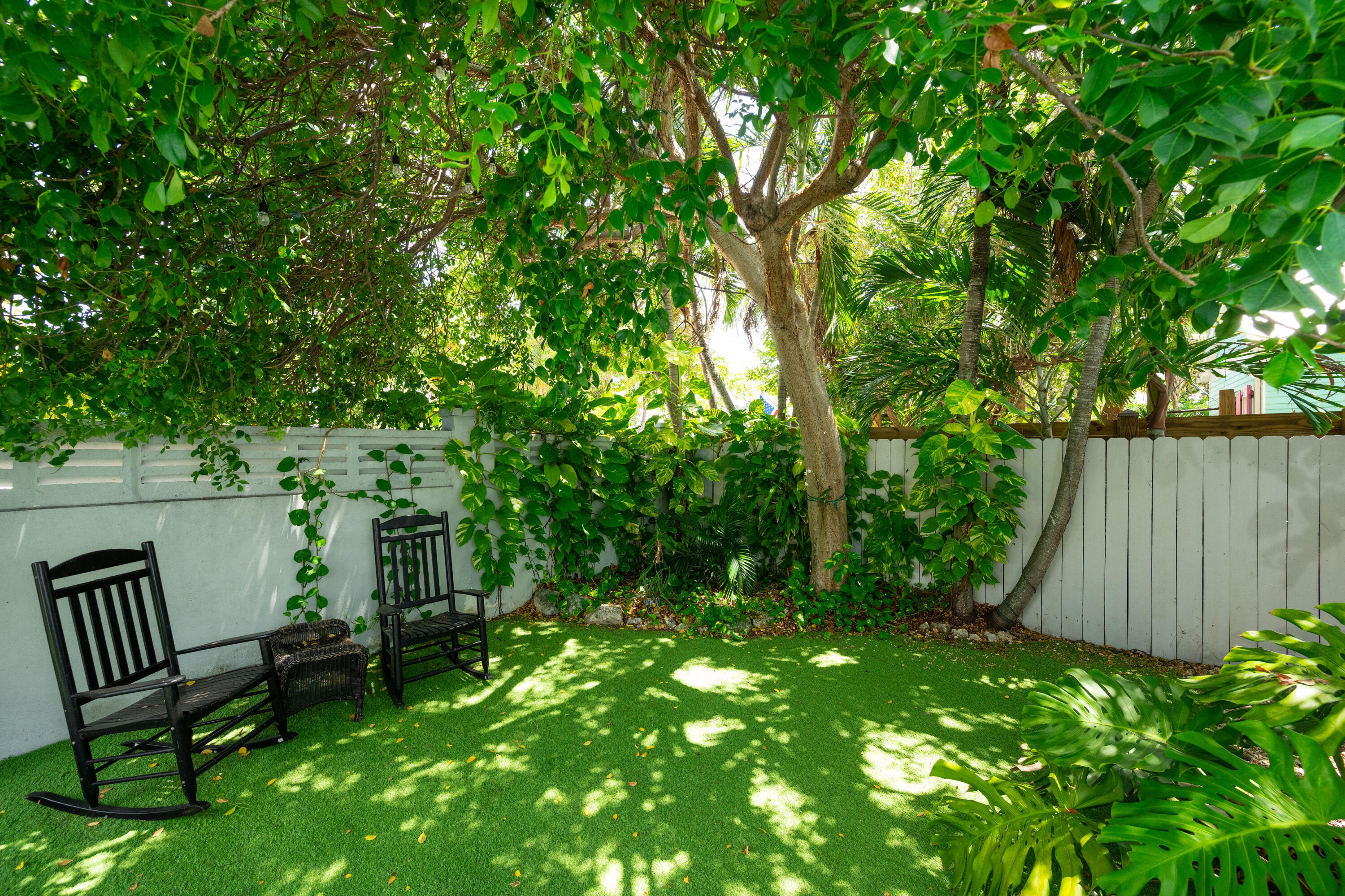 1523 Seminary Street