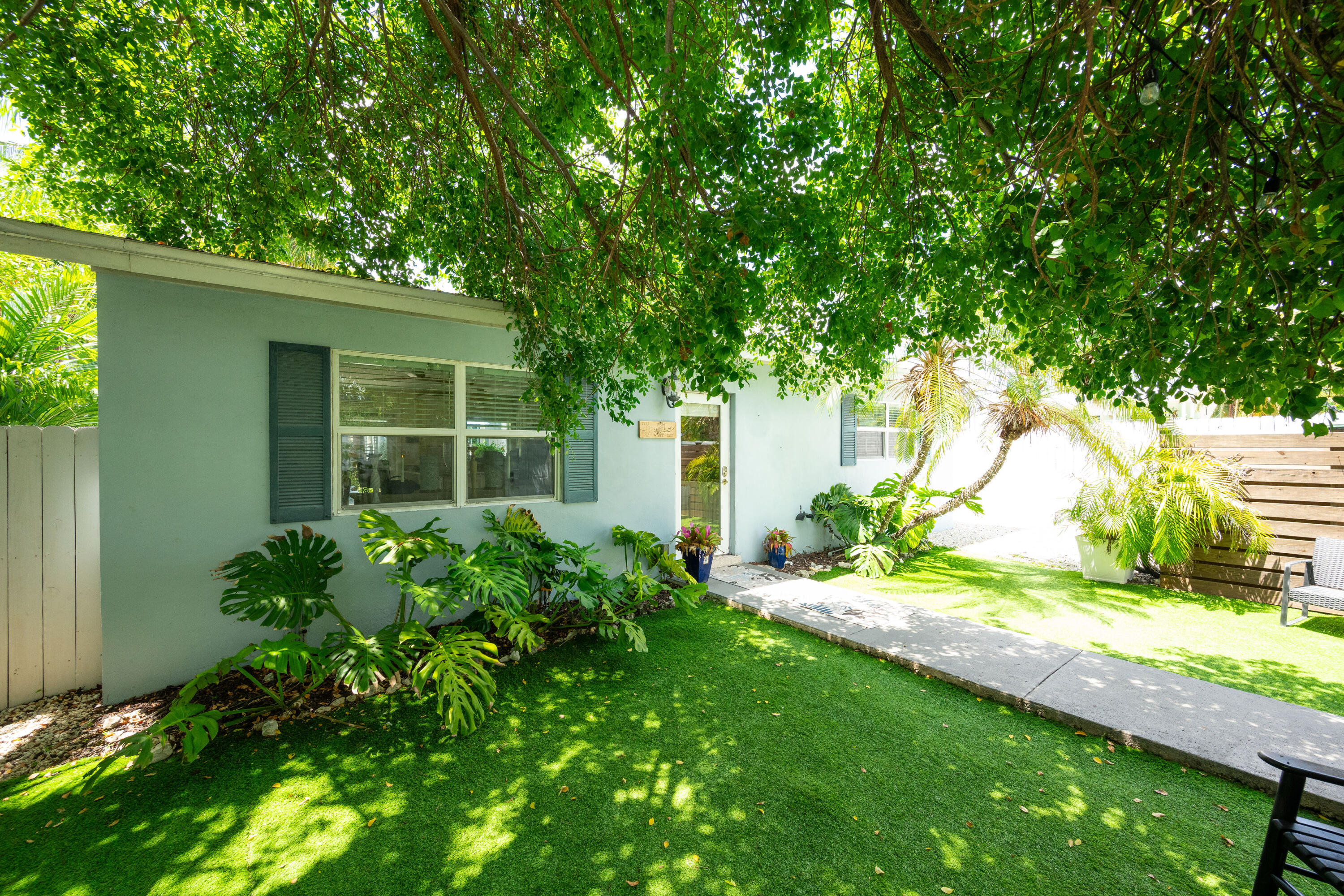 1523 Seminary Street