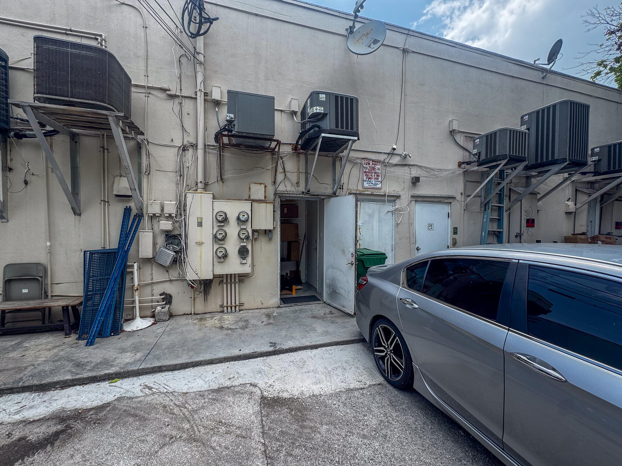 419 Duval Street B