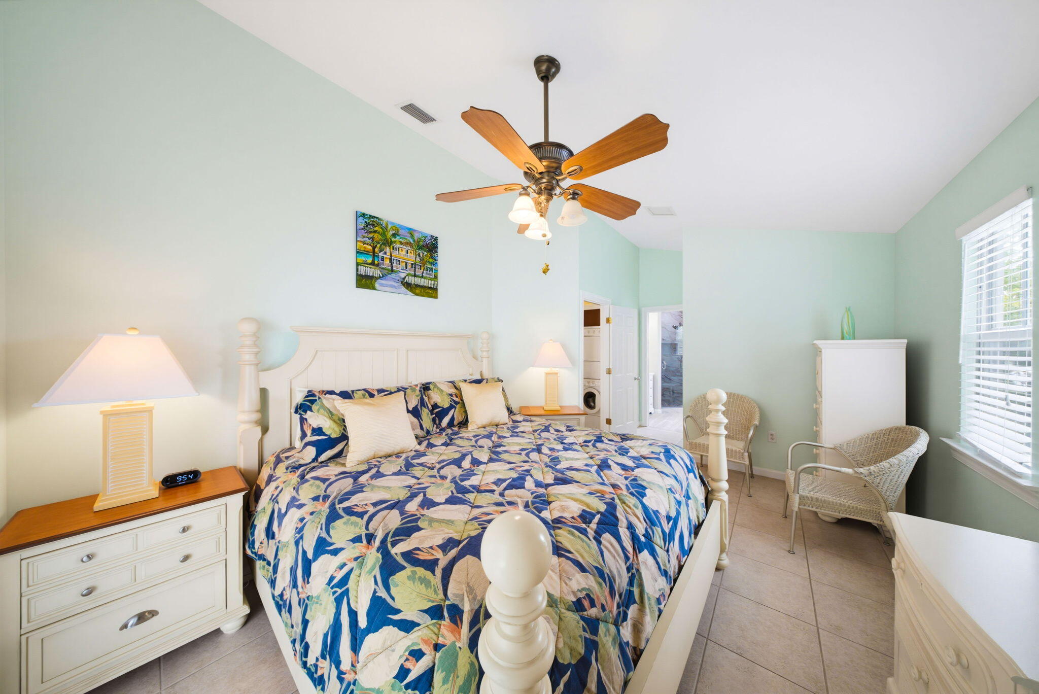 42 Coral Way