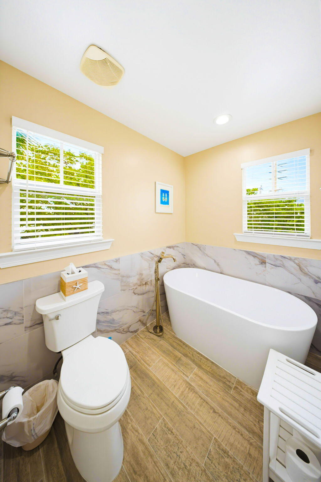 42 Coral Way