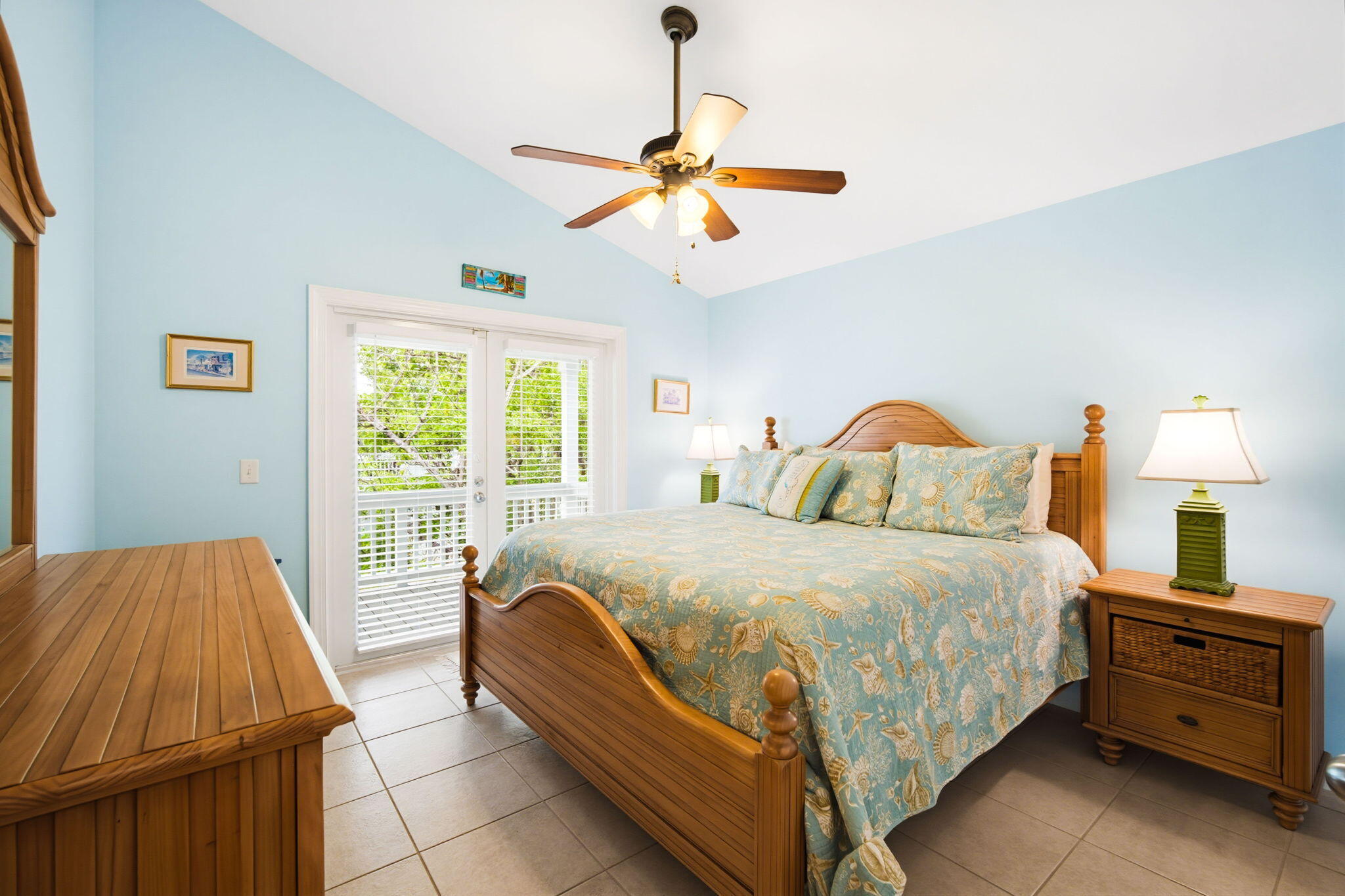 42 Coral Way