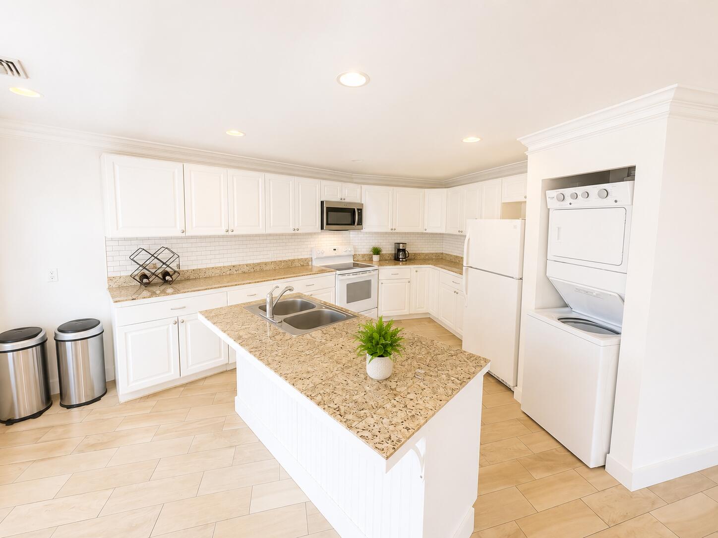 218 Whitehead Street Apartment