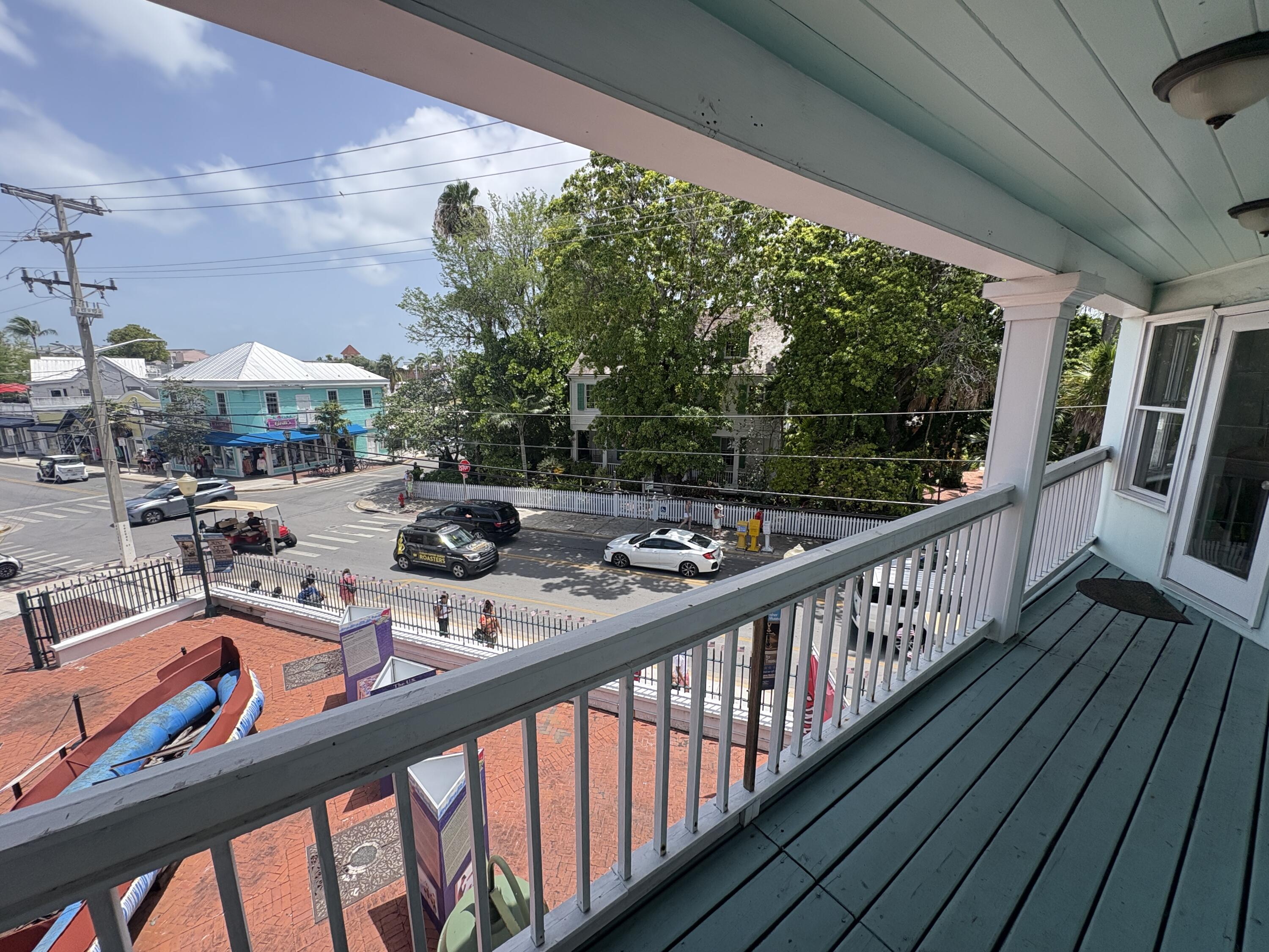 218 Whitehead Street Apartment