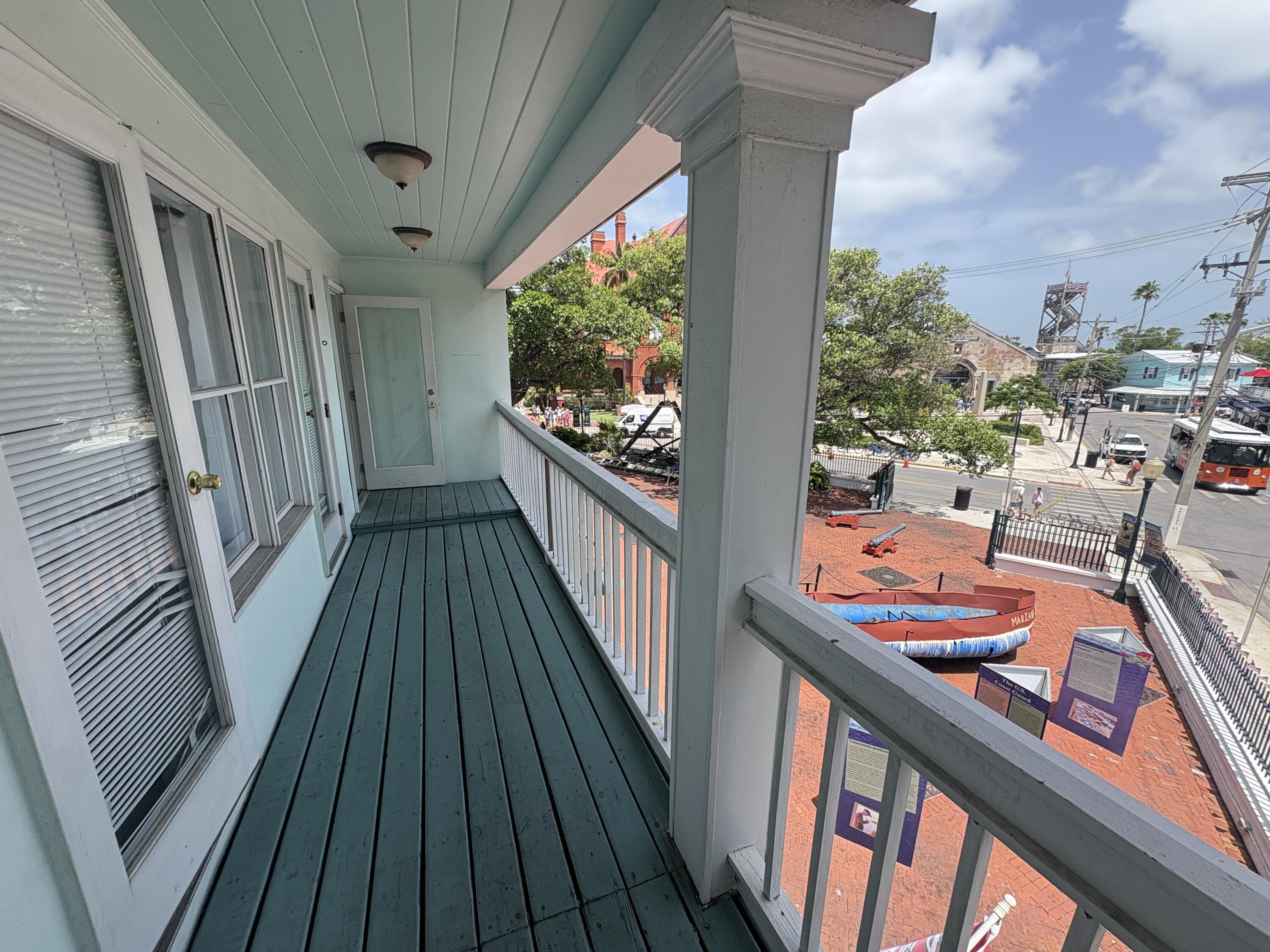 218 Whitehead Street Apartment