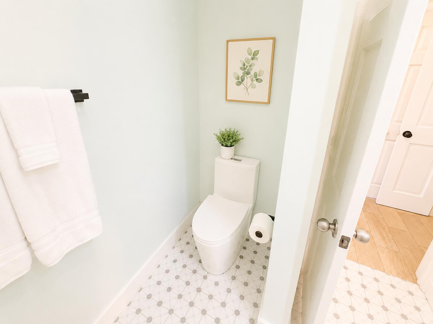 218 Whitehead Street Apartment