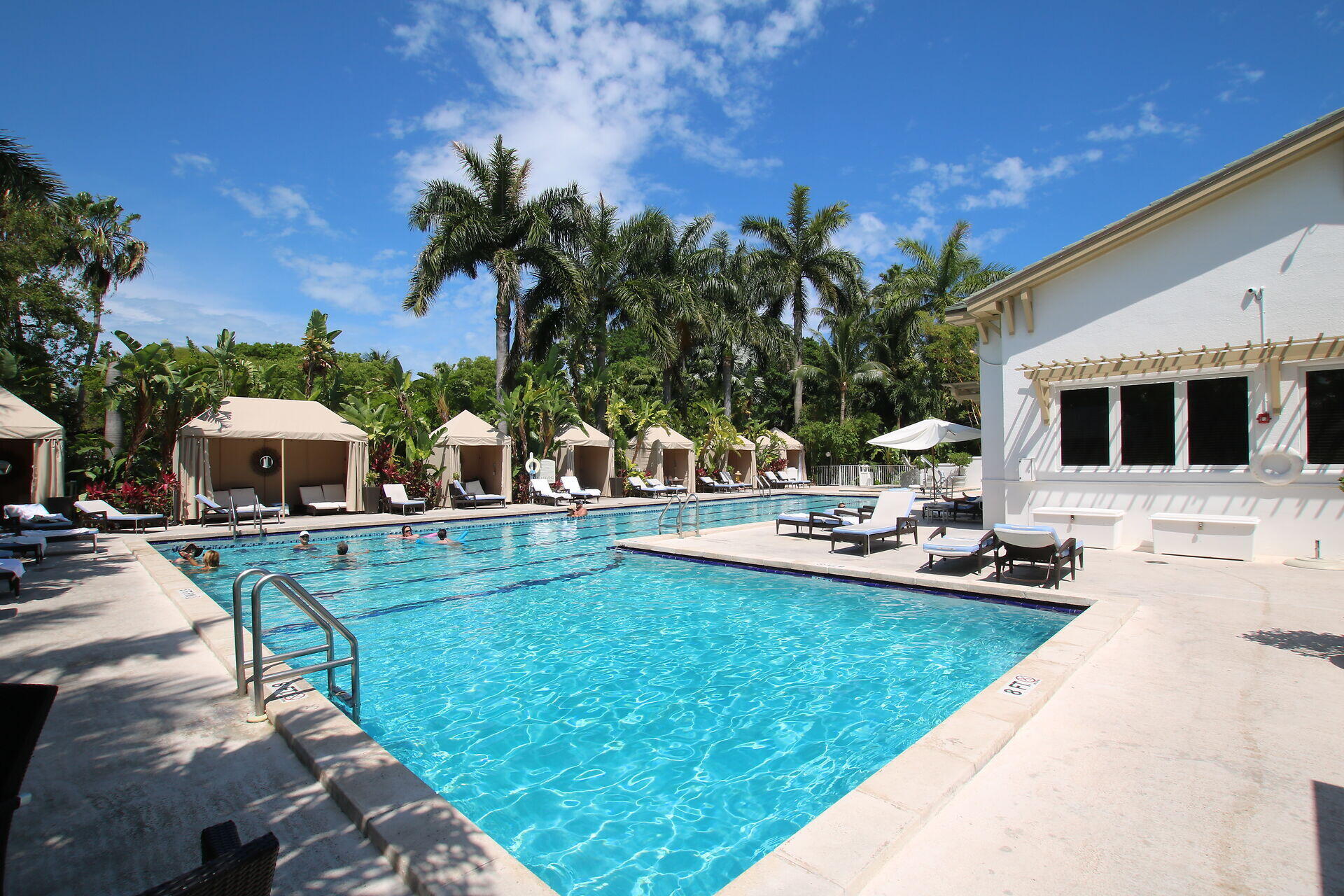81801 Overseas Highway 716
