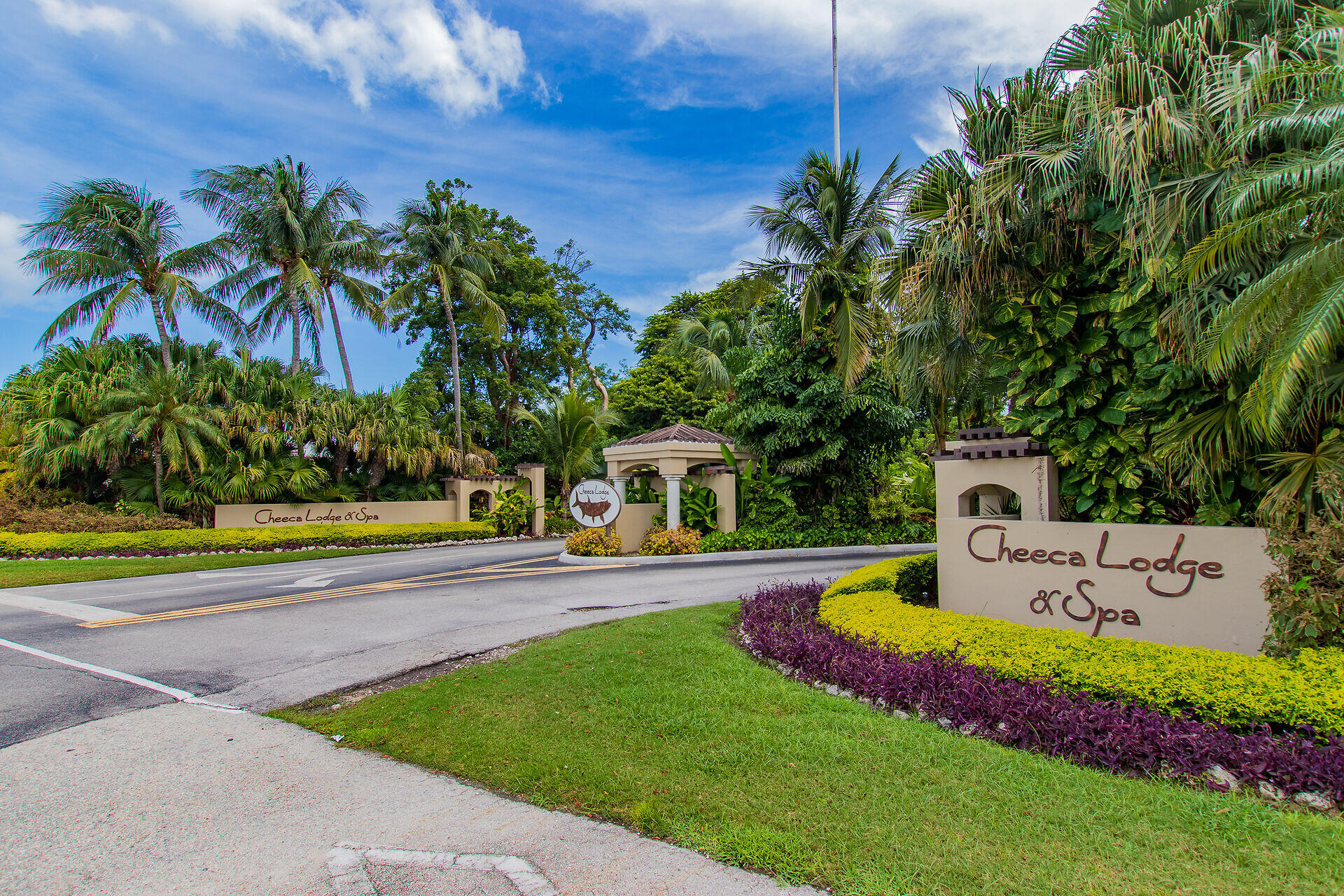 81801 Overseas Highway 716