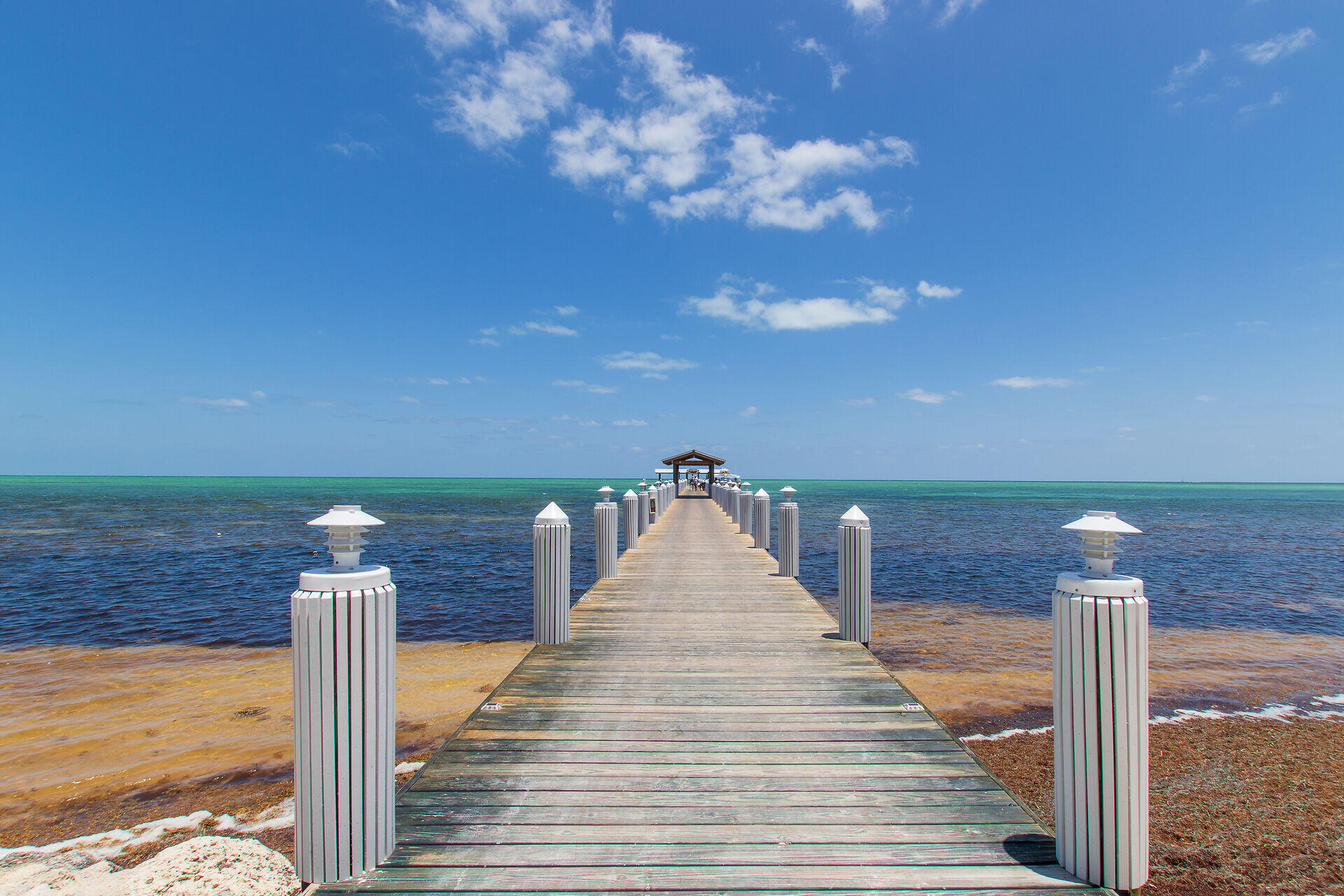 81801 Overseas Highway 715
