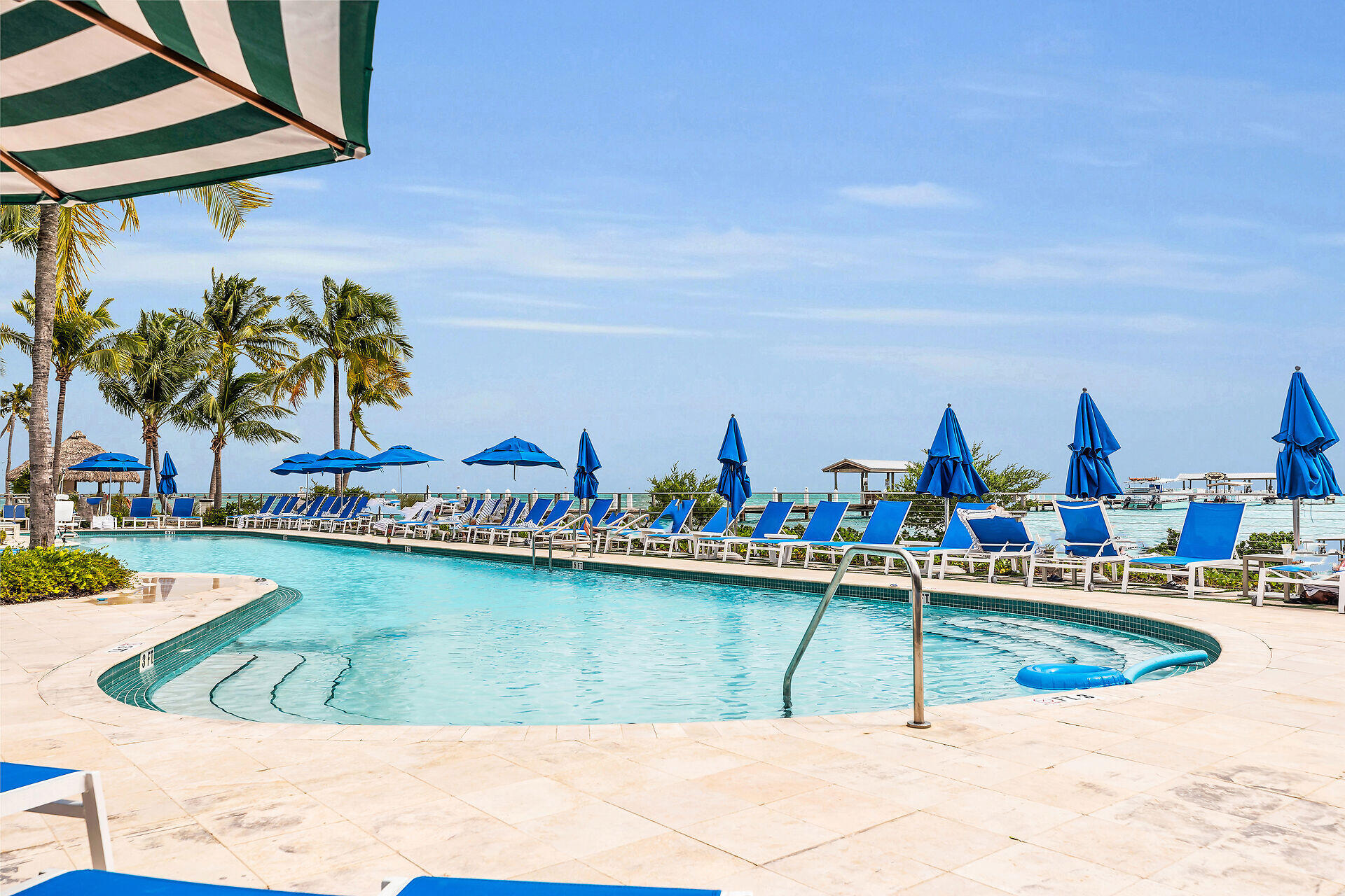 81801 Overseas Highway 715