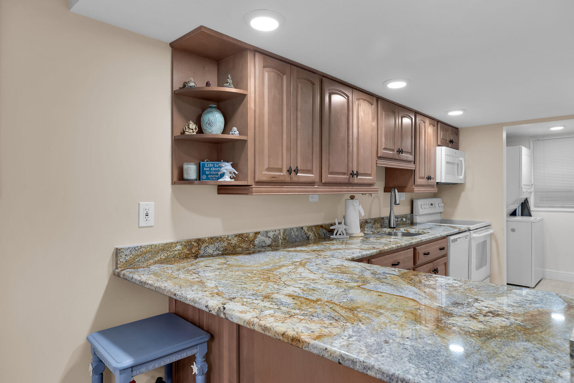 201 E Ocean Drive 211