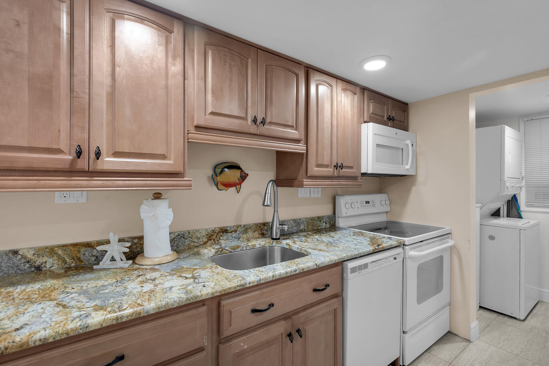 201 E Ocean Drive 211