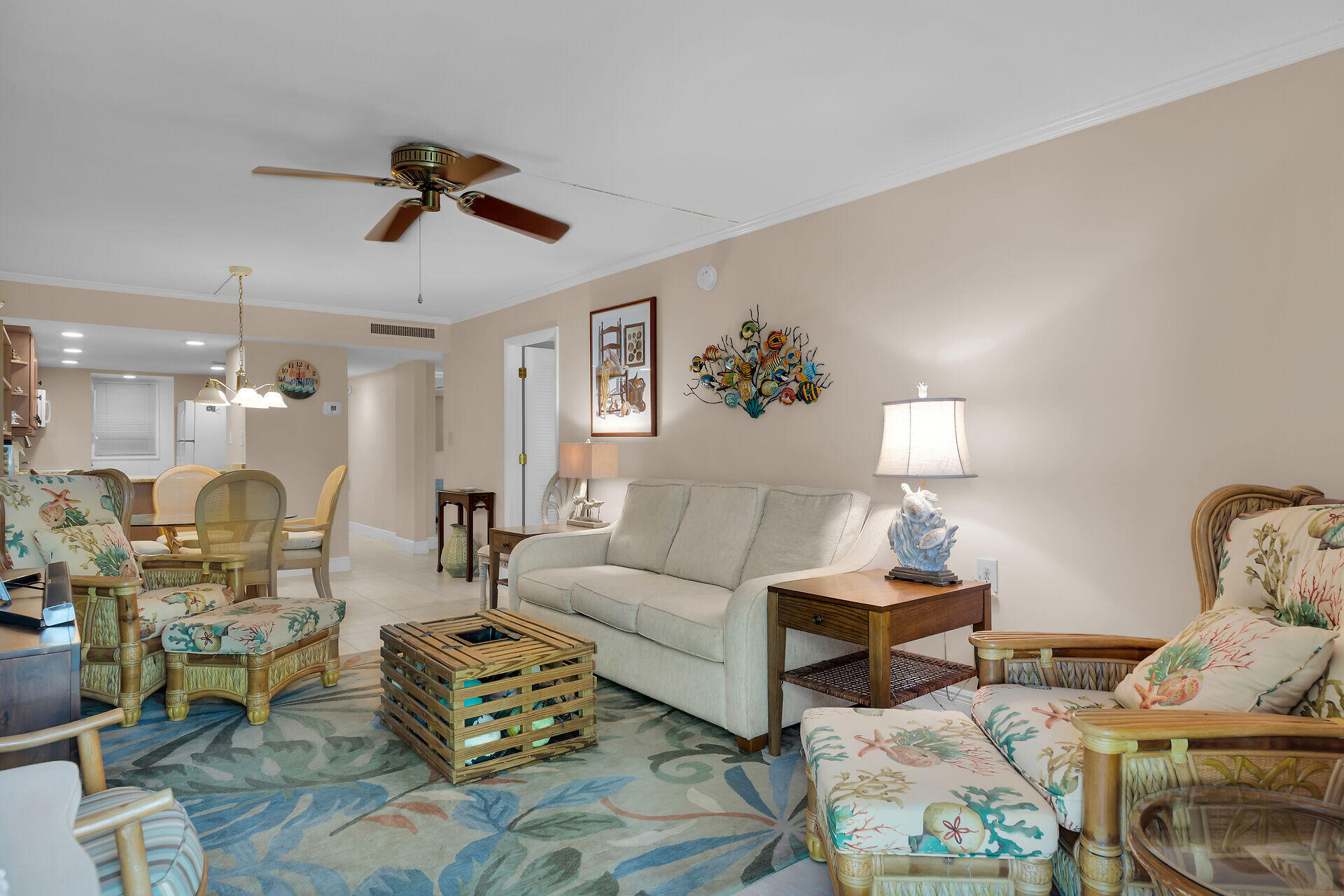 201 E Ocean Drive 211