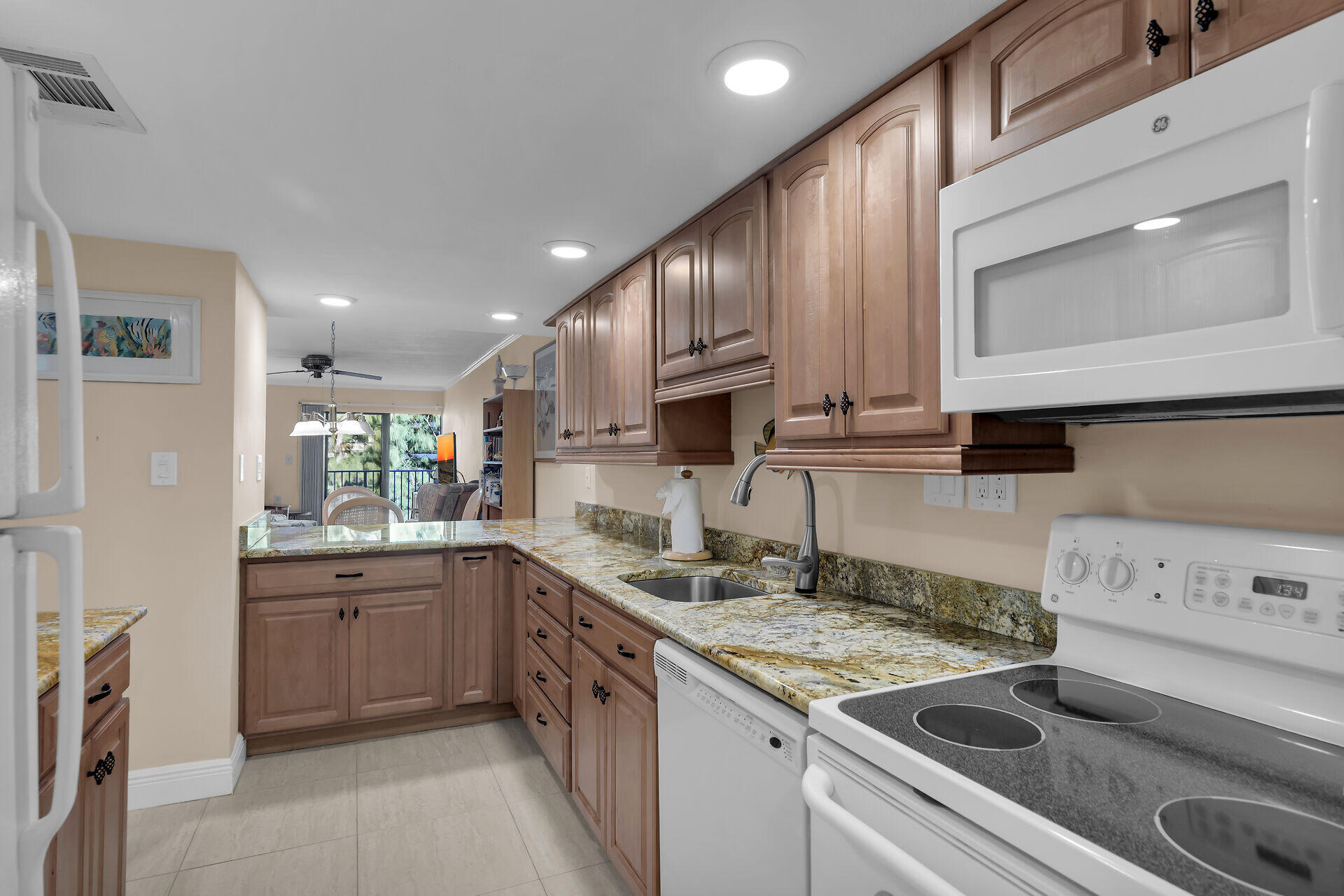 201 E Ocean Drive 211