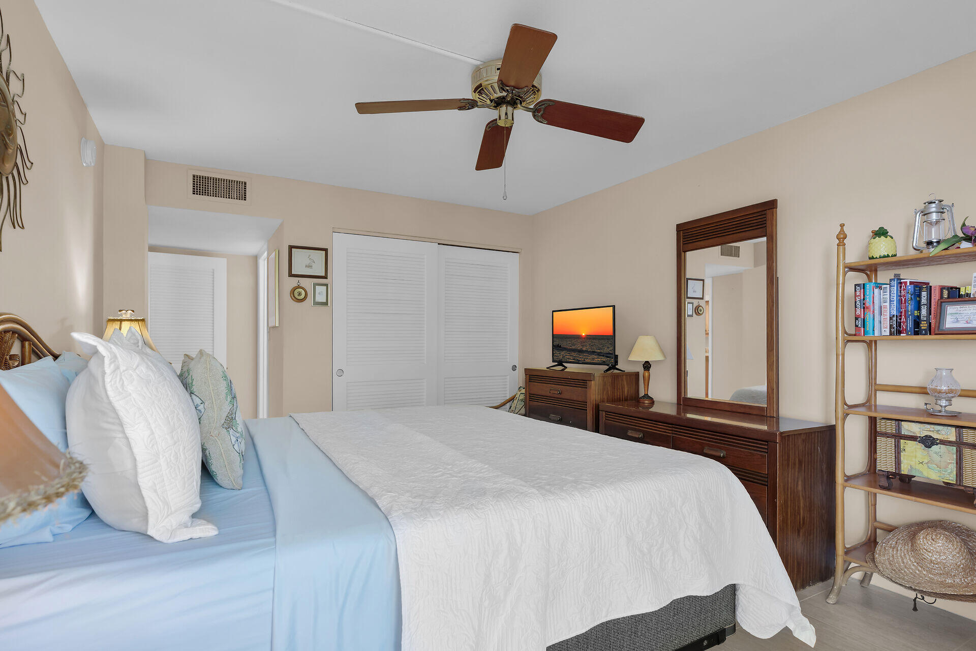 201 E Ocean Drive 211