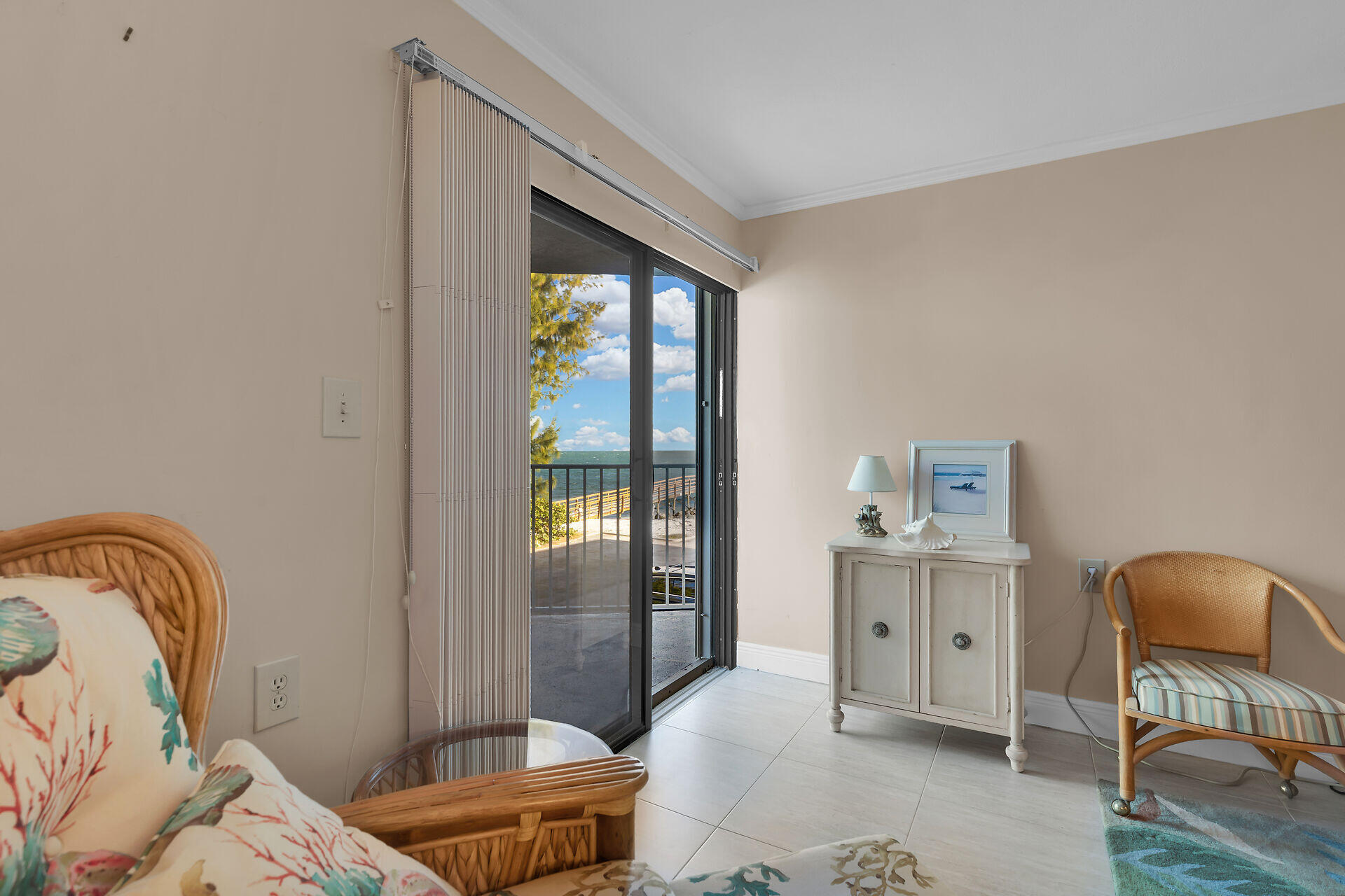 201 E Ocean Drive 211
