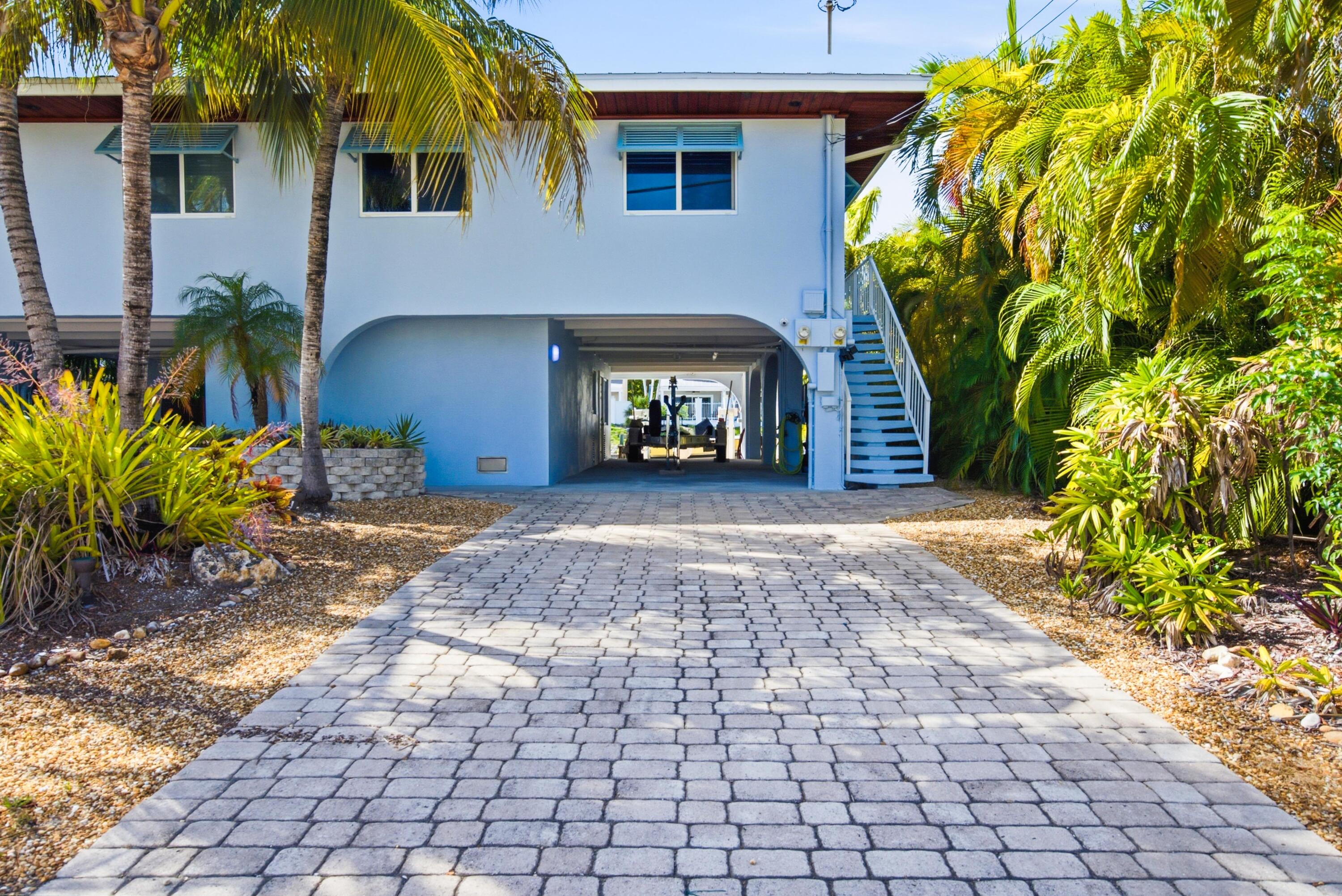 138 N Indies Drive B