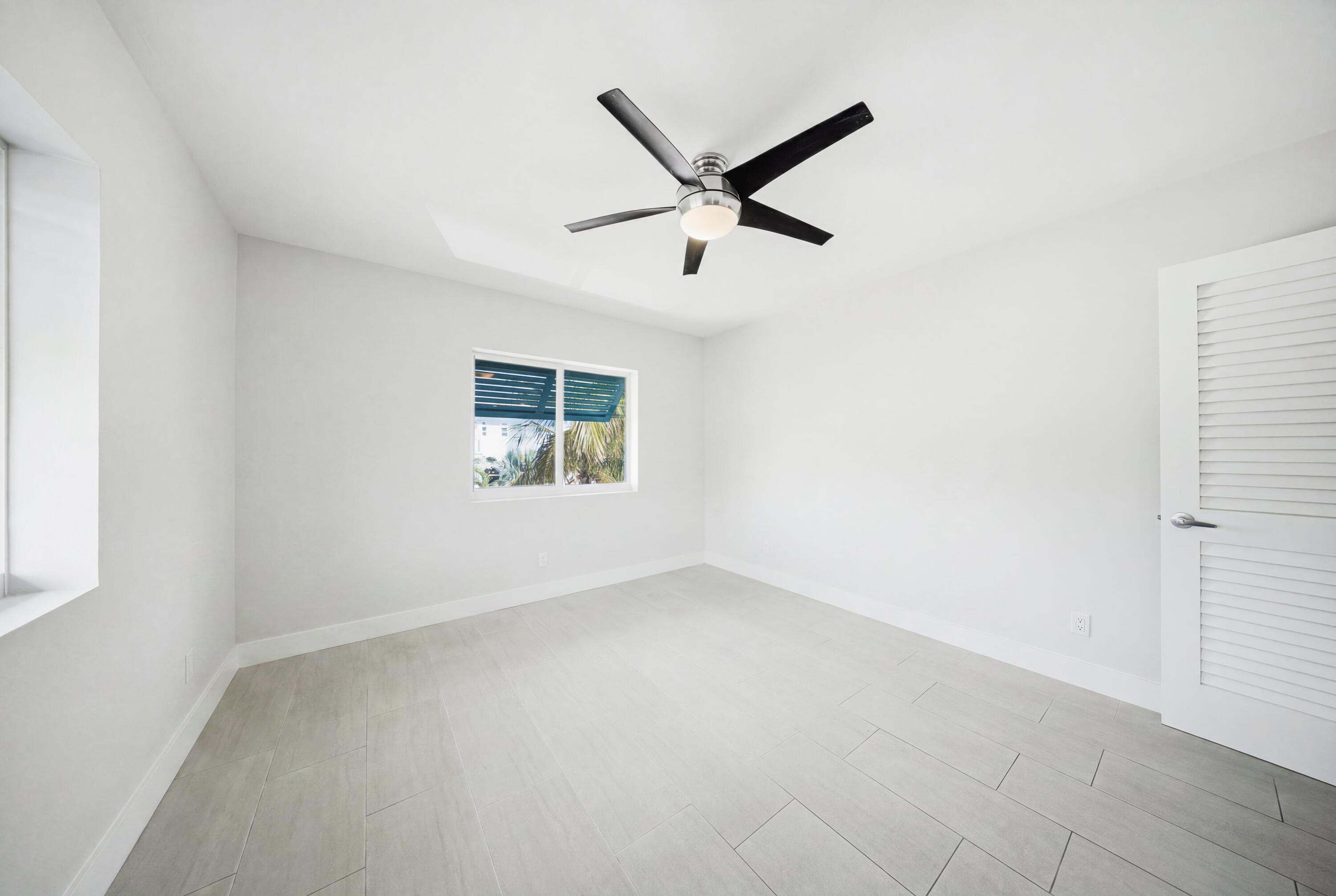 138 N Indies Drive B