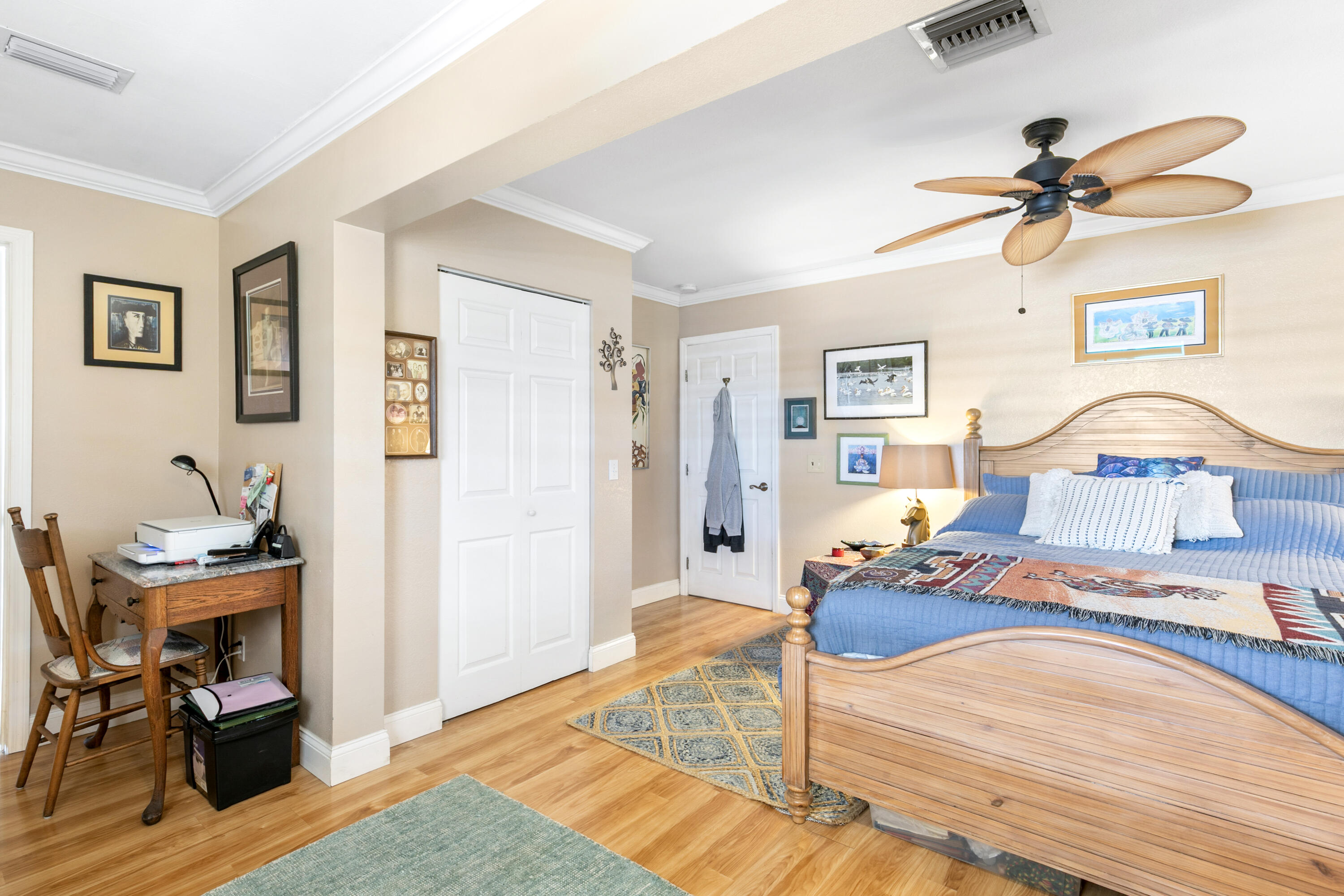 653 Indies Road
