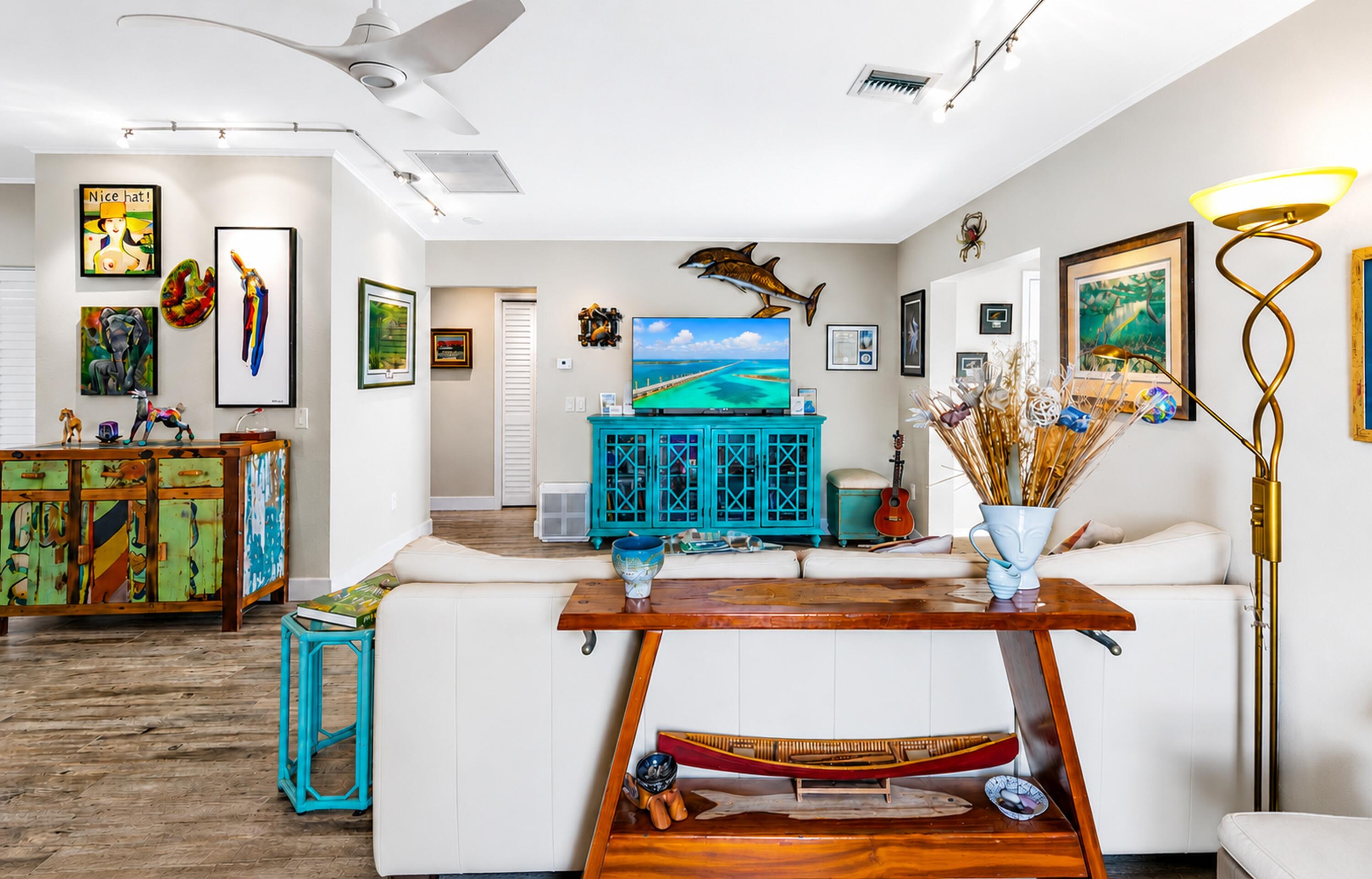 653 Indies Road