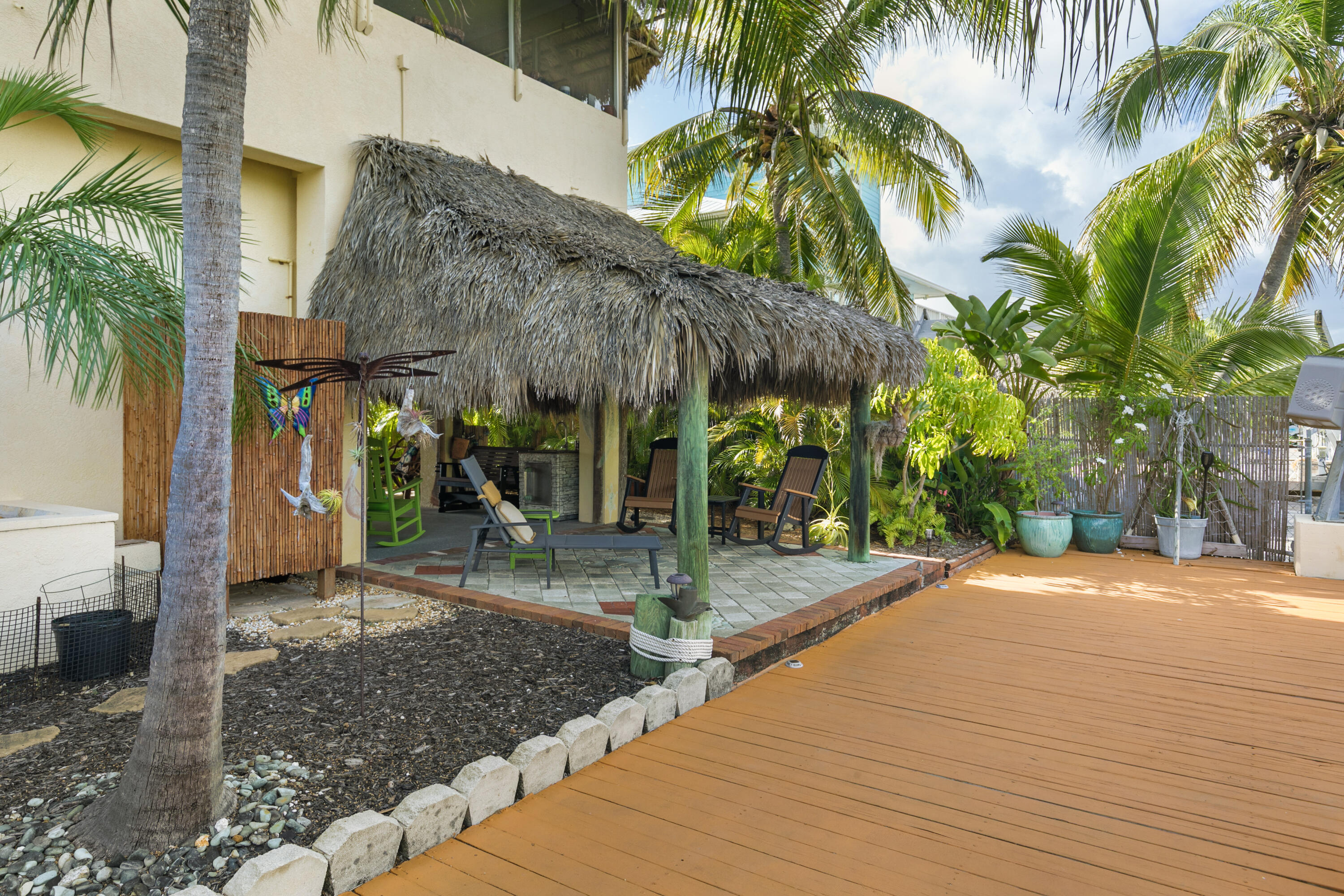 653 Indies Road