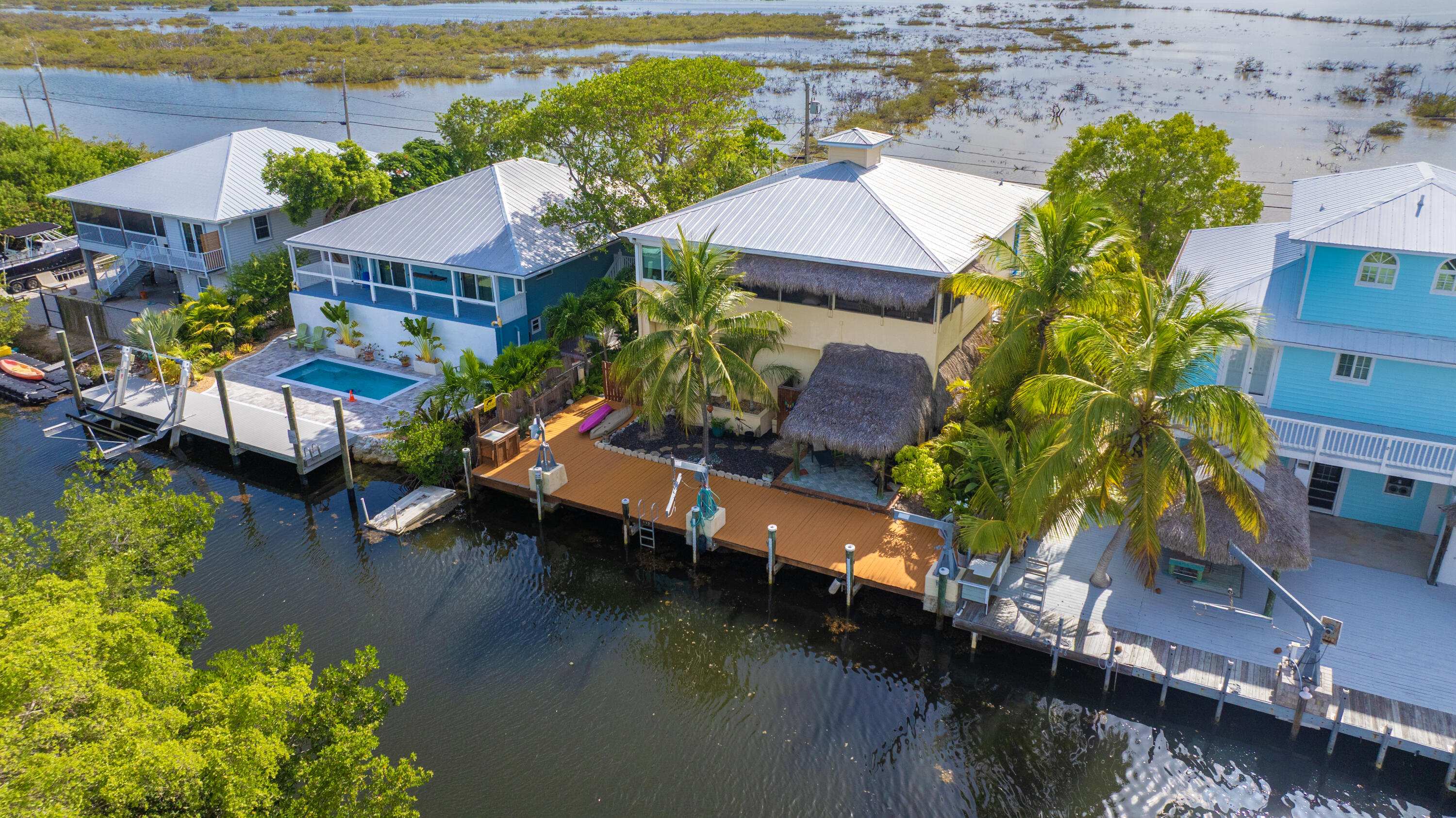 653 Indies Road