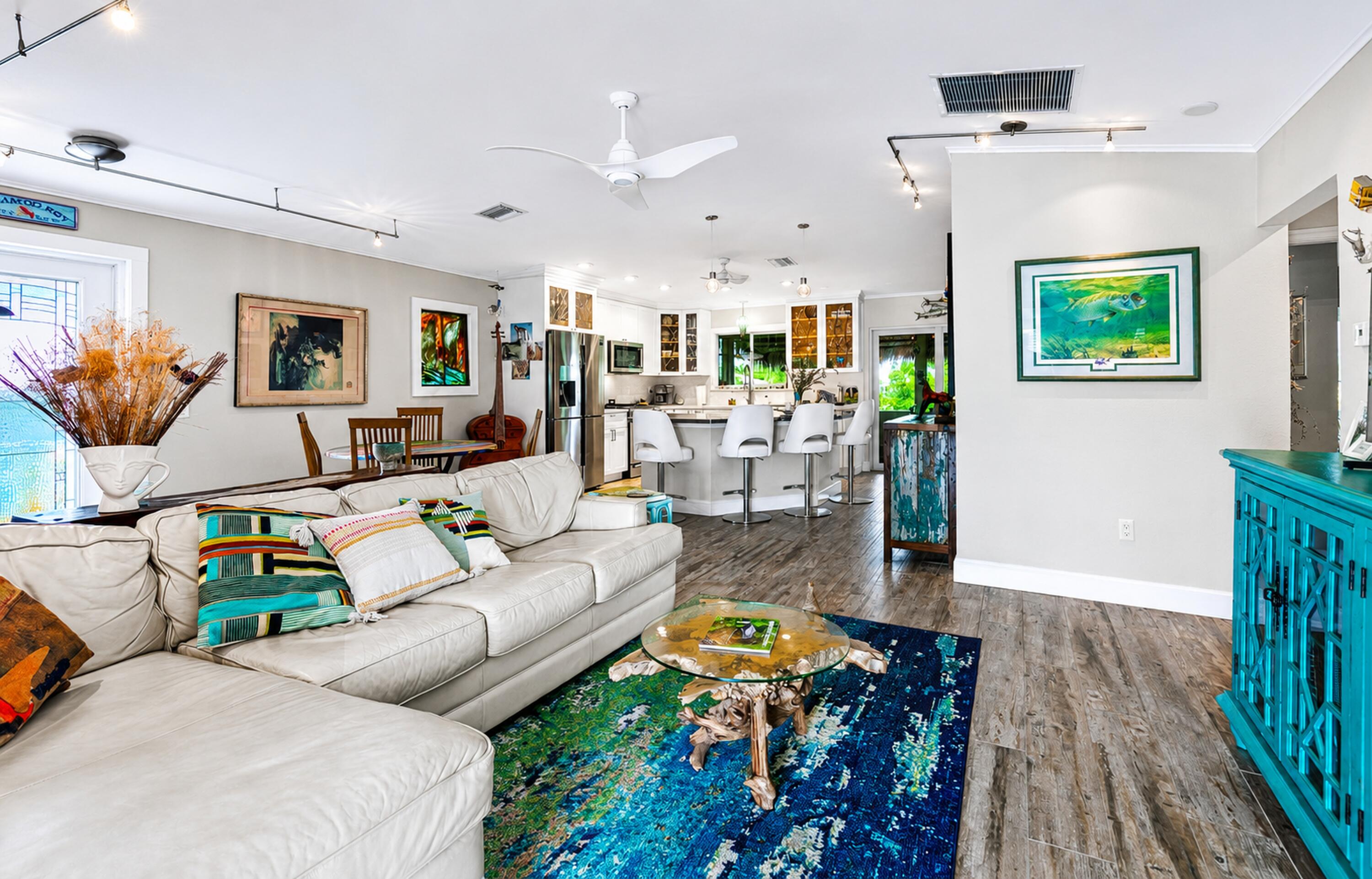 653 Indies Road