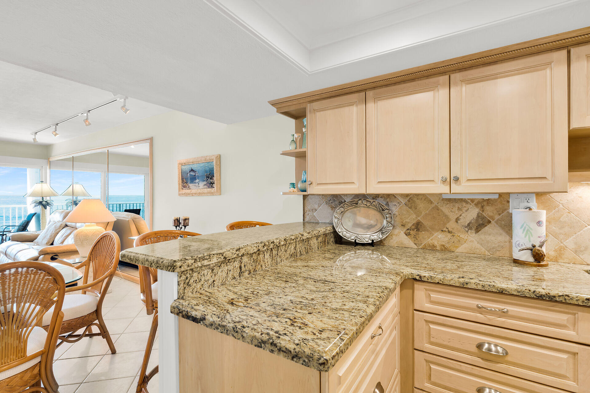 201 E Ocean Drive UNIT 208