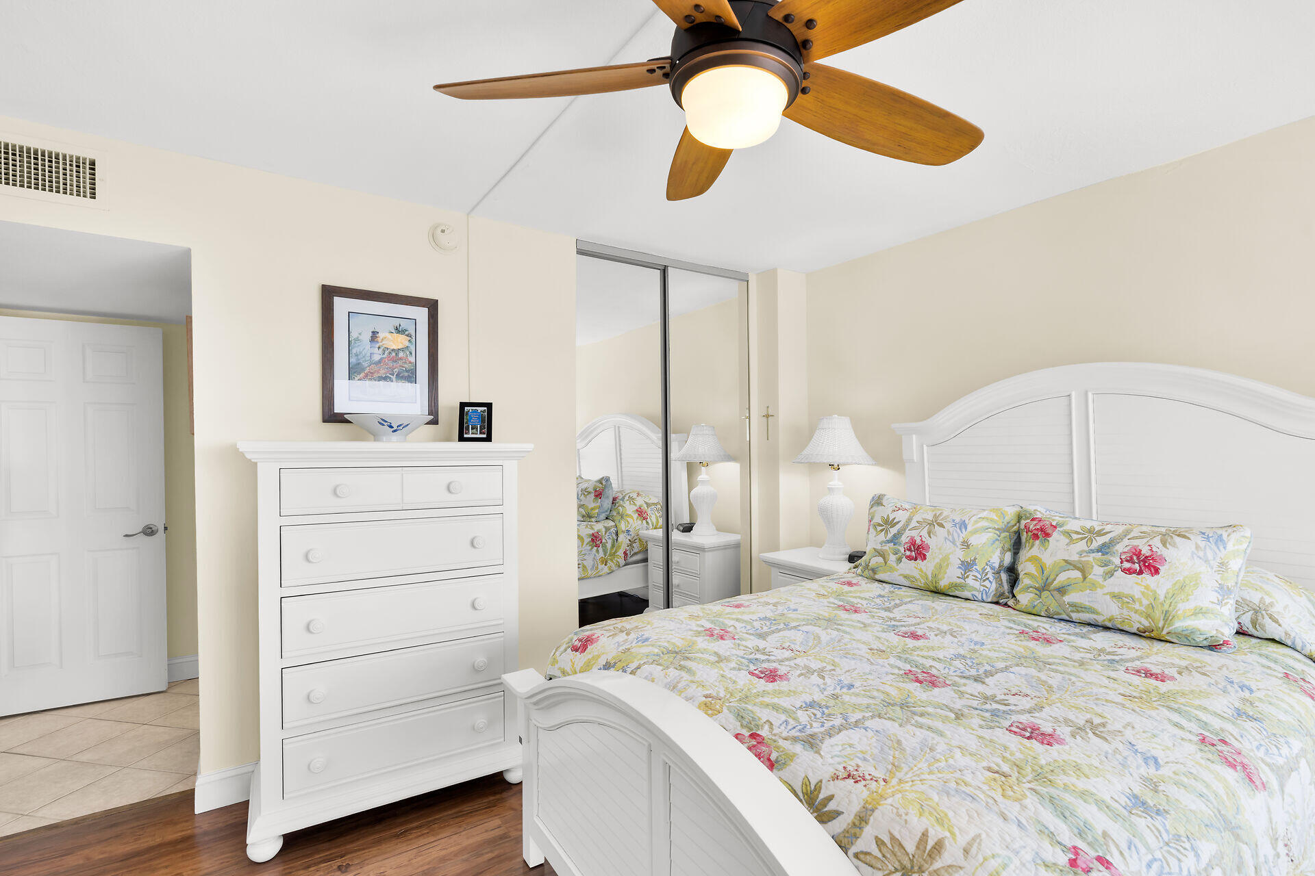 201 E Ocean Drive UNIT 208